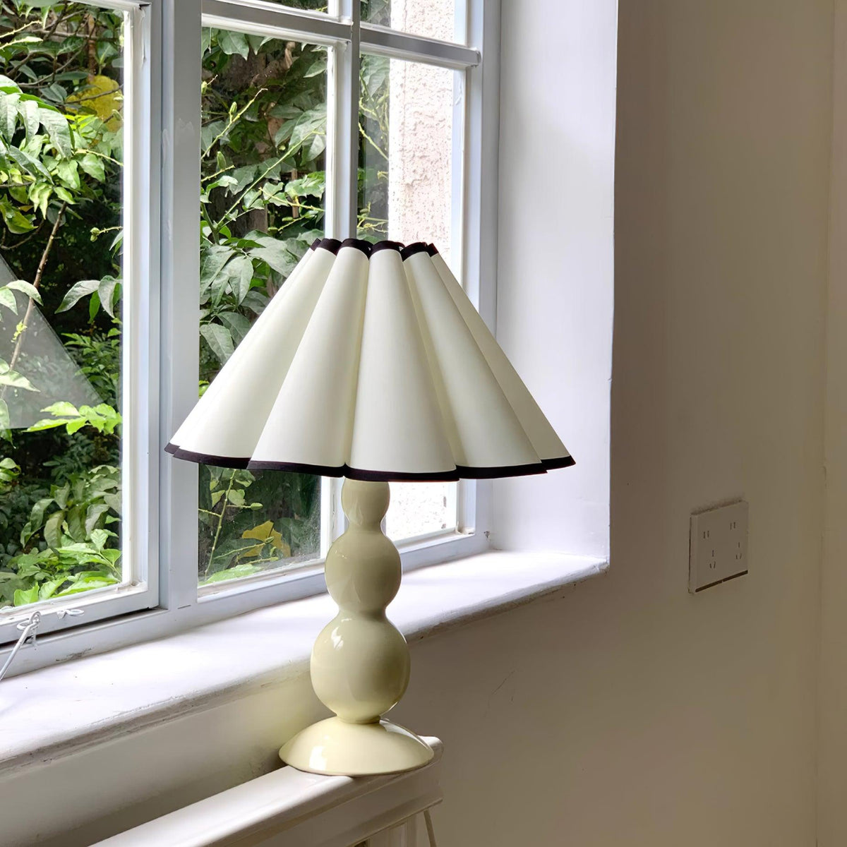 Mirinette Table Lamp