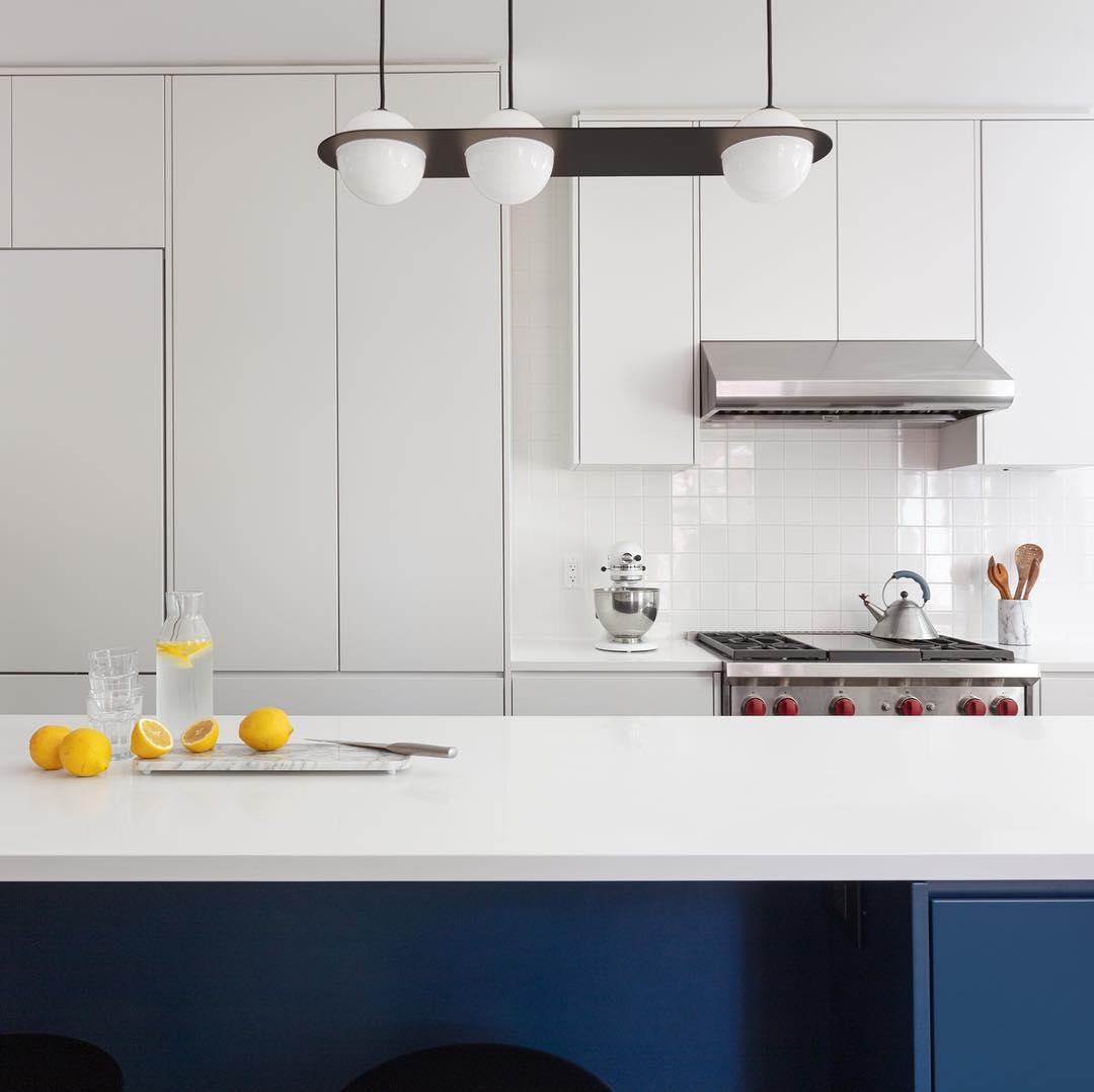 Jedokun Black Glass Pendant Lamp