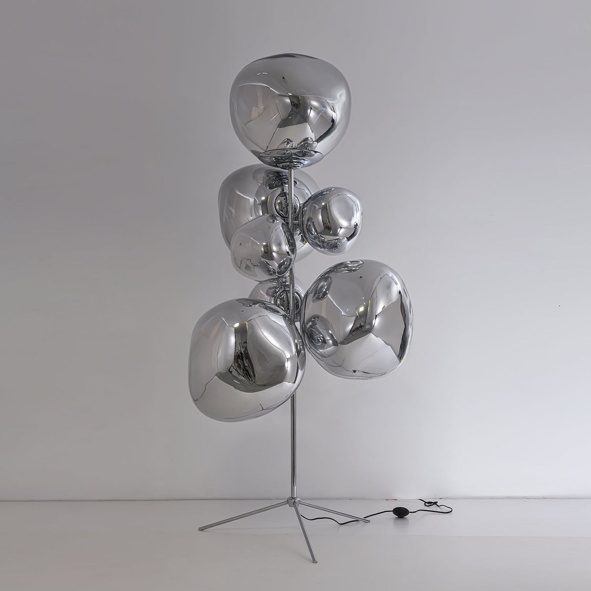 Calalielle Floor Lamp