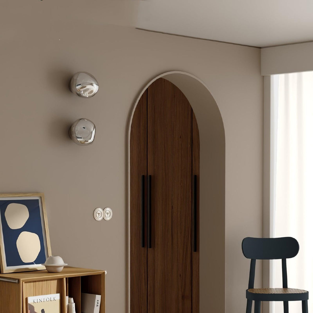 Leni Amber Glass Wall Lamp