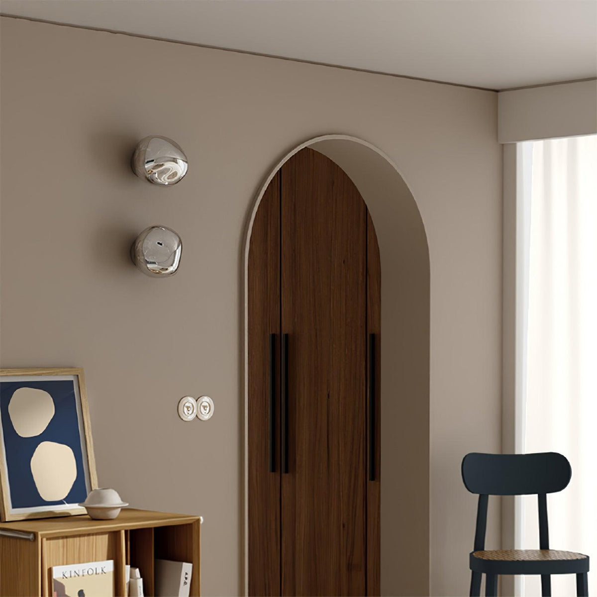 Leni Amber Glass Wall Lamp