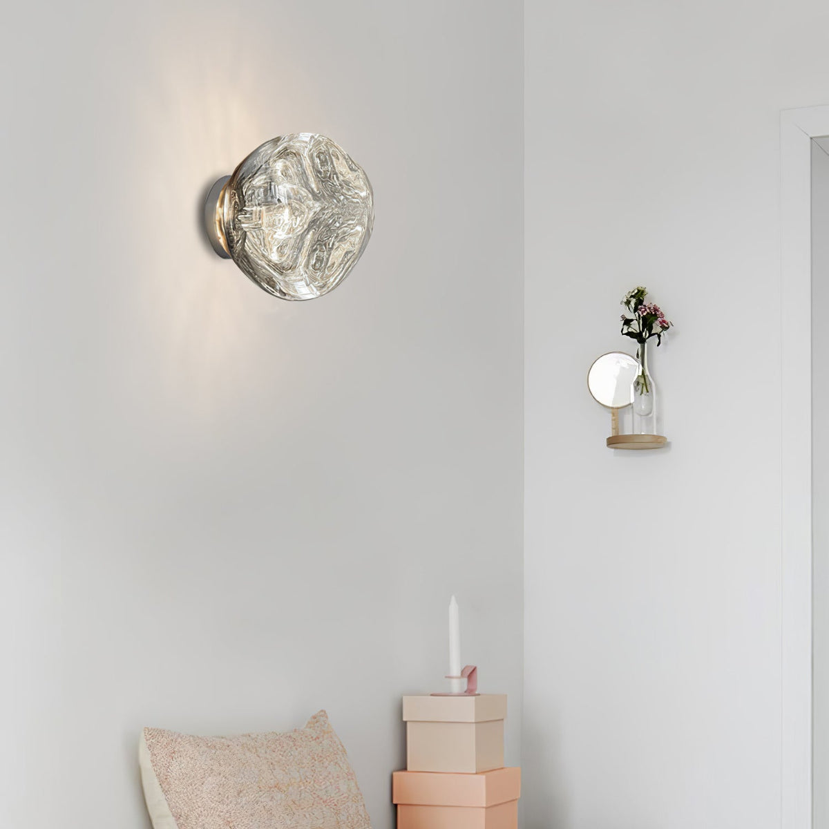Orinira Individual Creativity Plug-in Wall Lamp