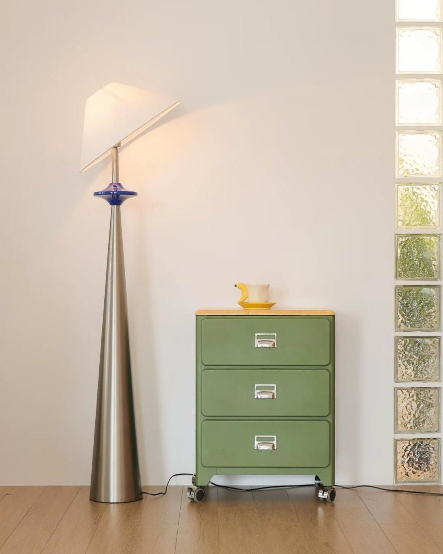 Teriirina Floor Light