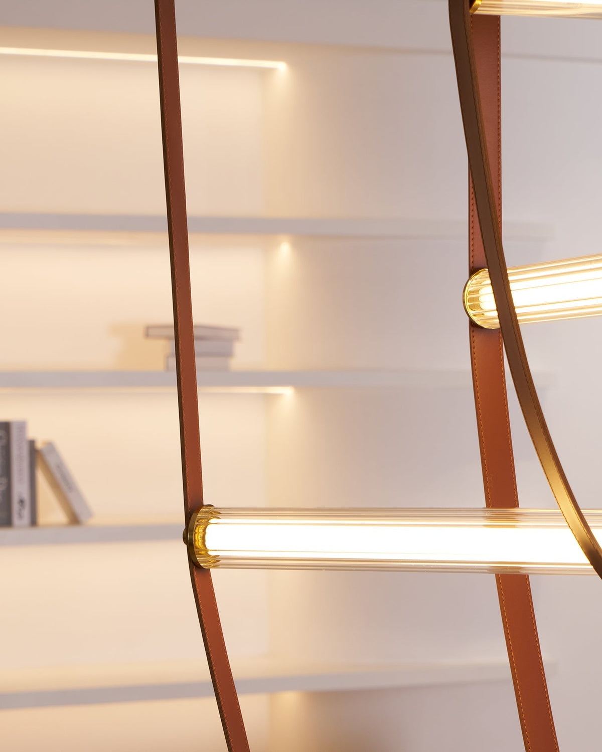 Talinor Pendant Lamp Tracer Belt