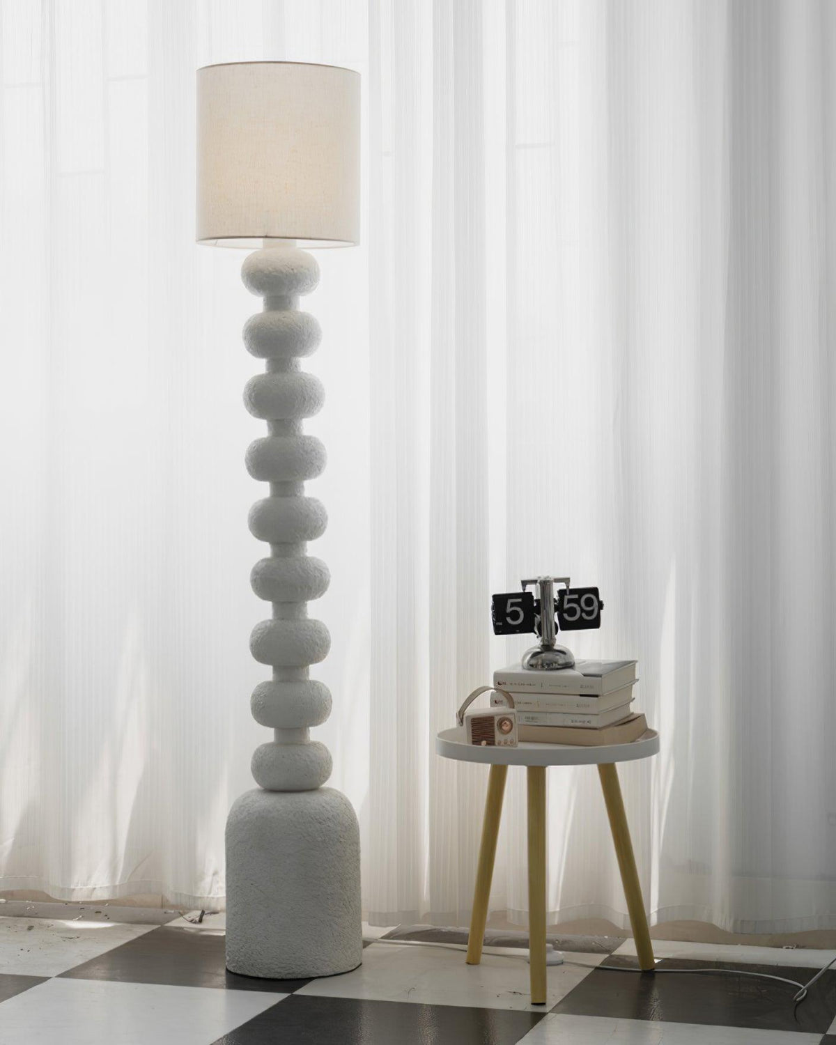 Selalelia Floor Lamp