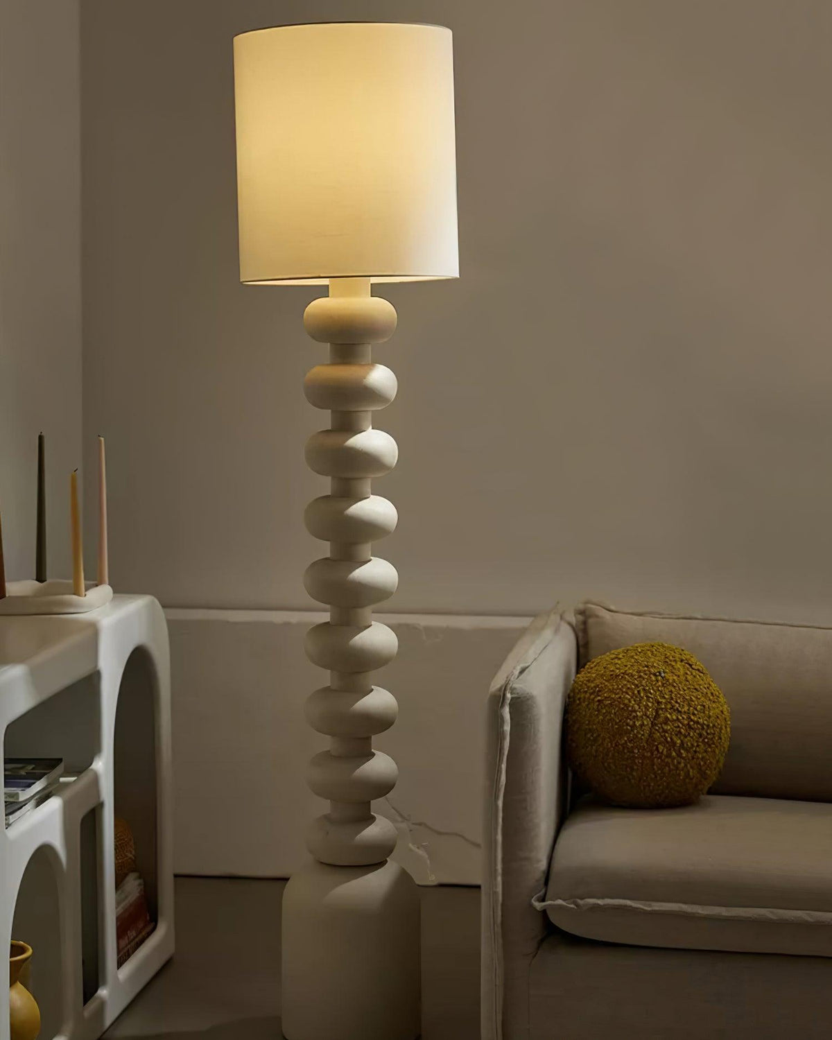 Selalelia Floor Lamp