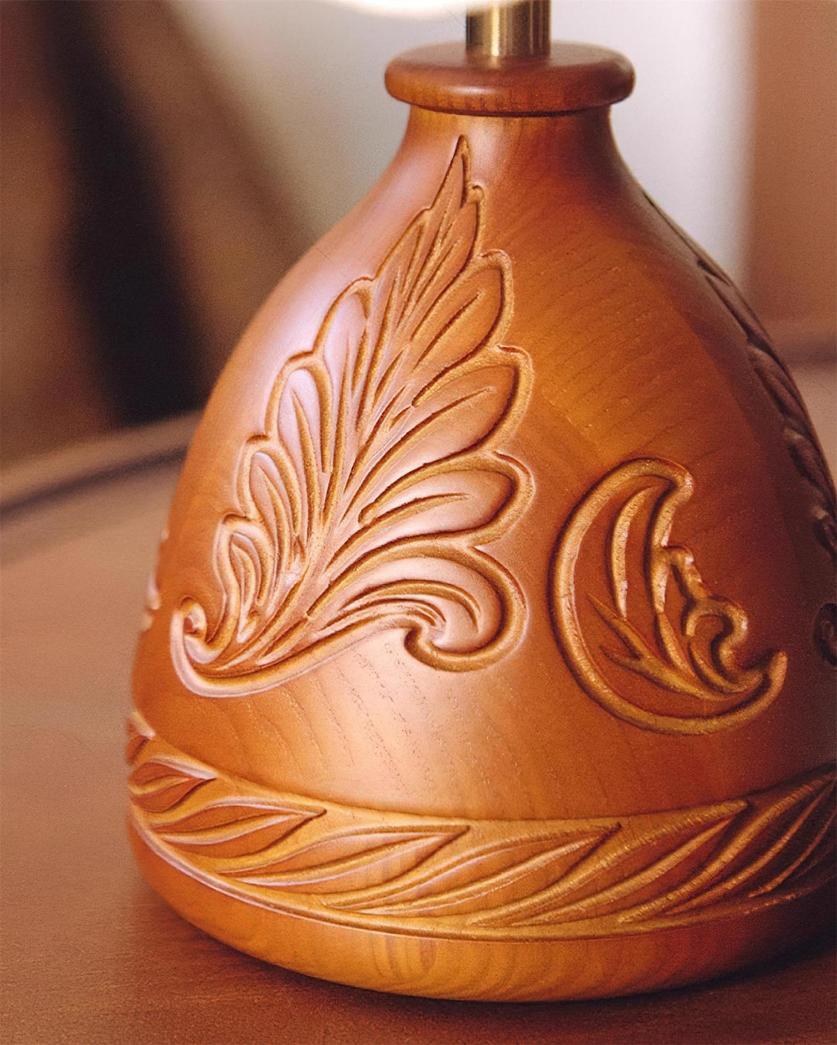 Renaeria Table Lamp