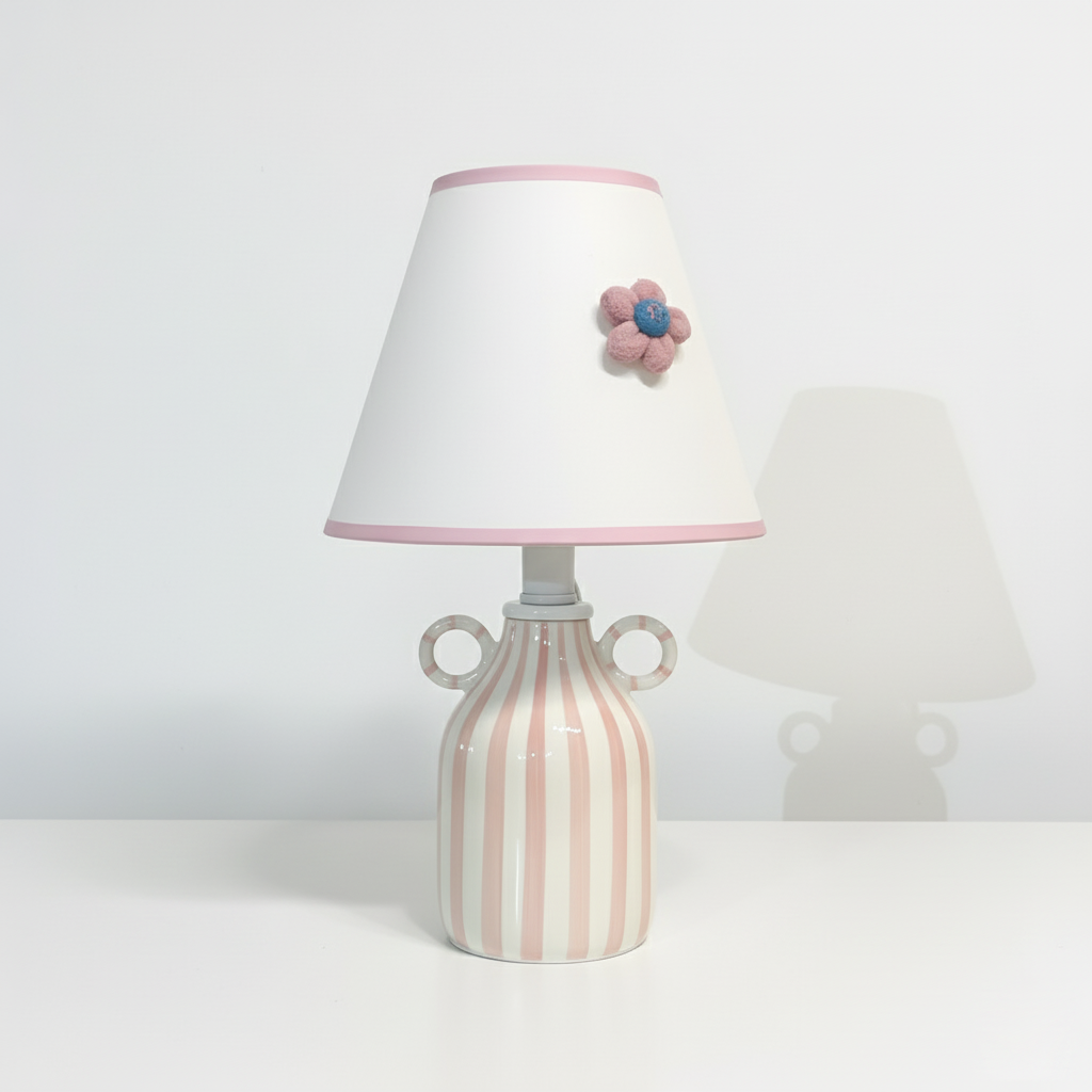 Aveneniella Table Lamp