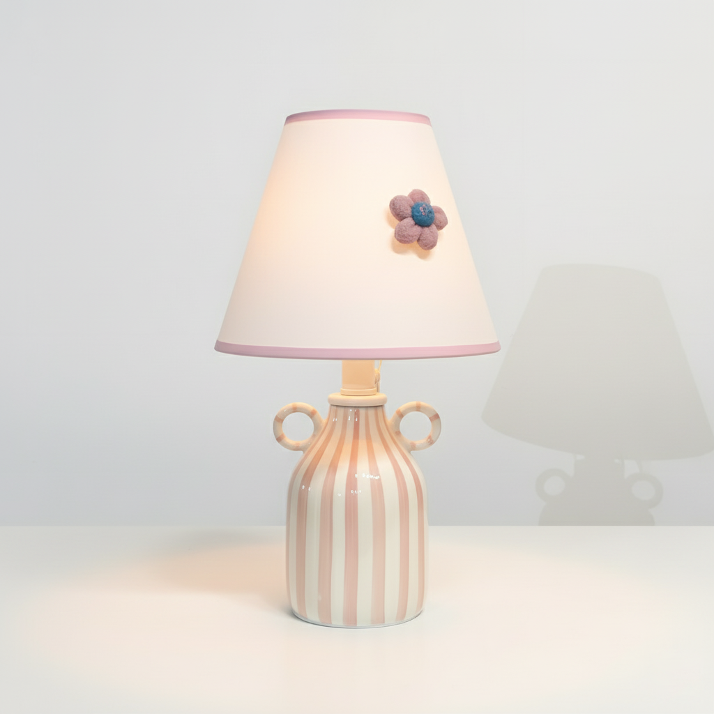 Aveneniella Table Lamp