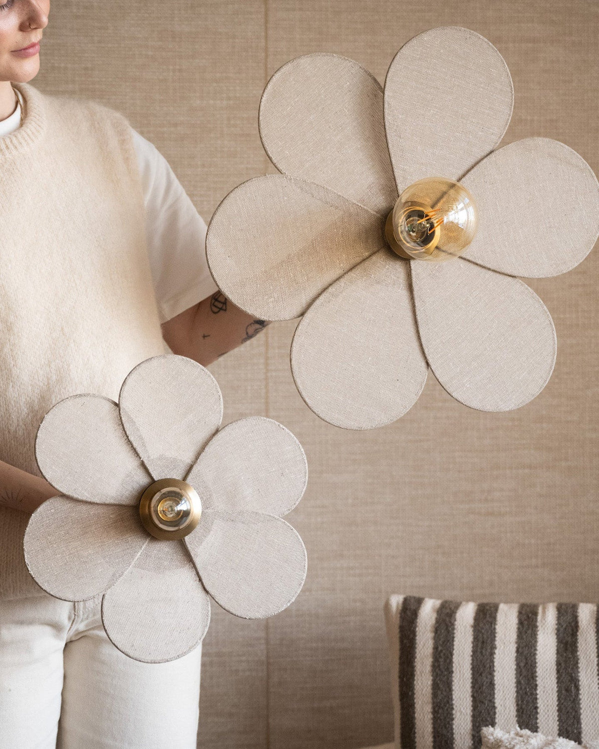 Orelienne Wall Lamp