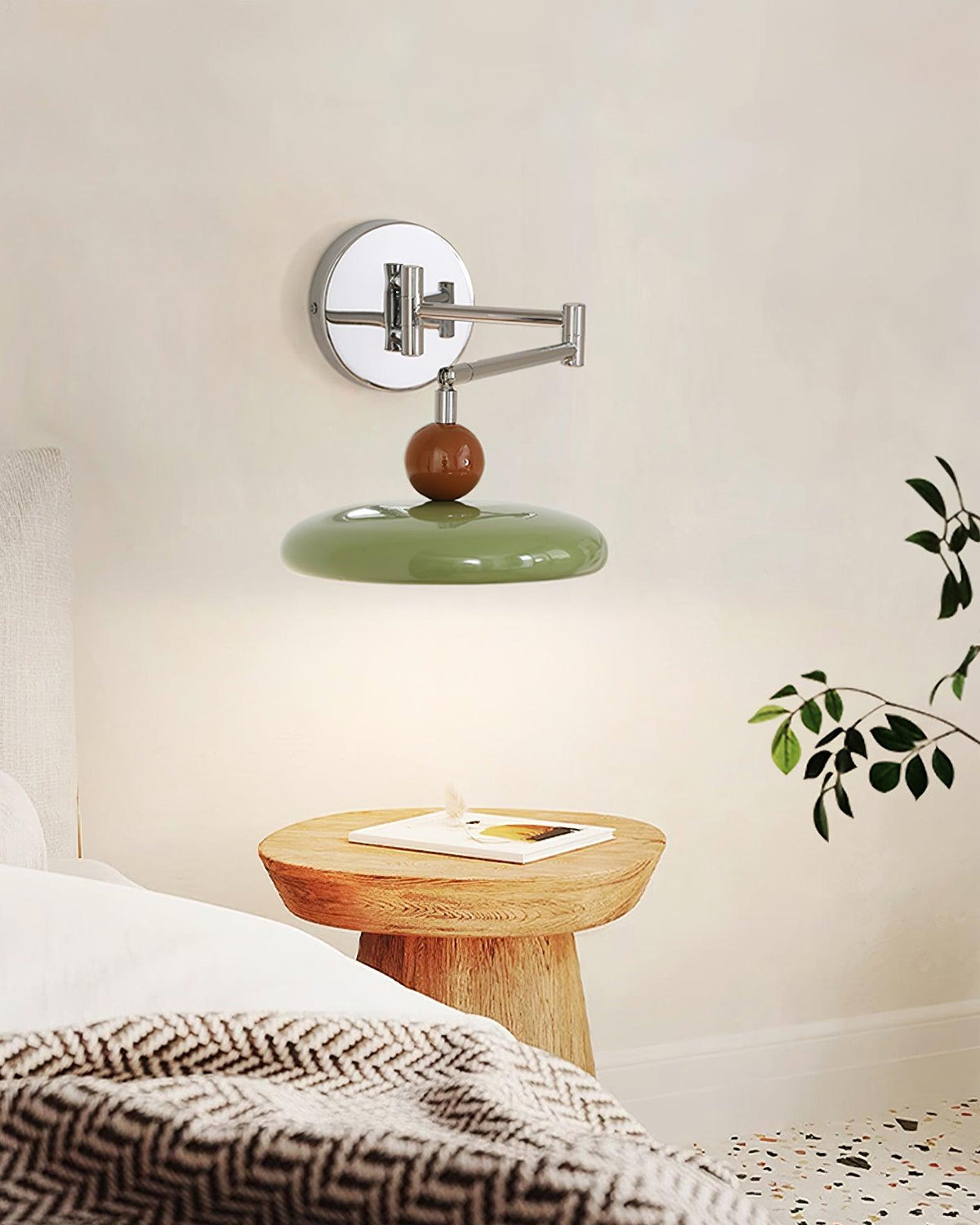 Ovelle Wall Lamp