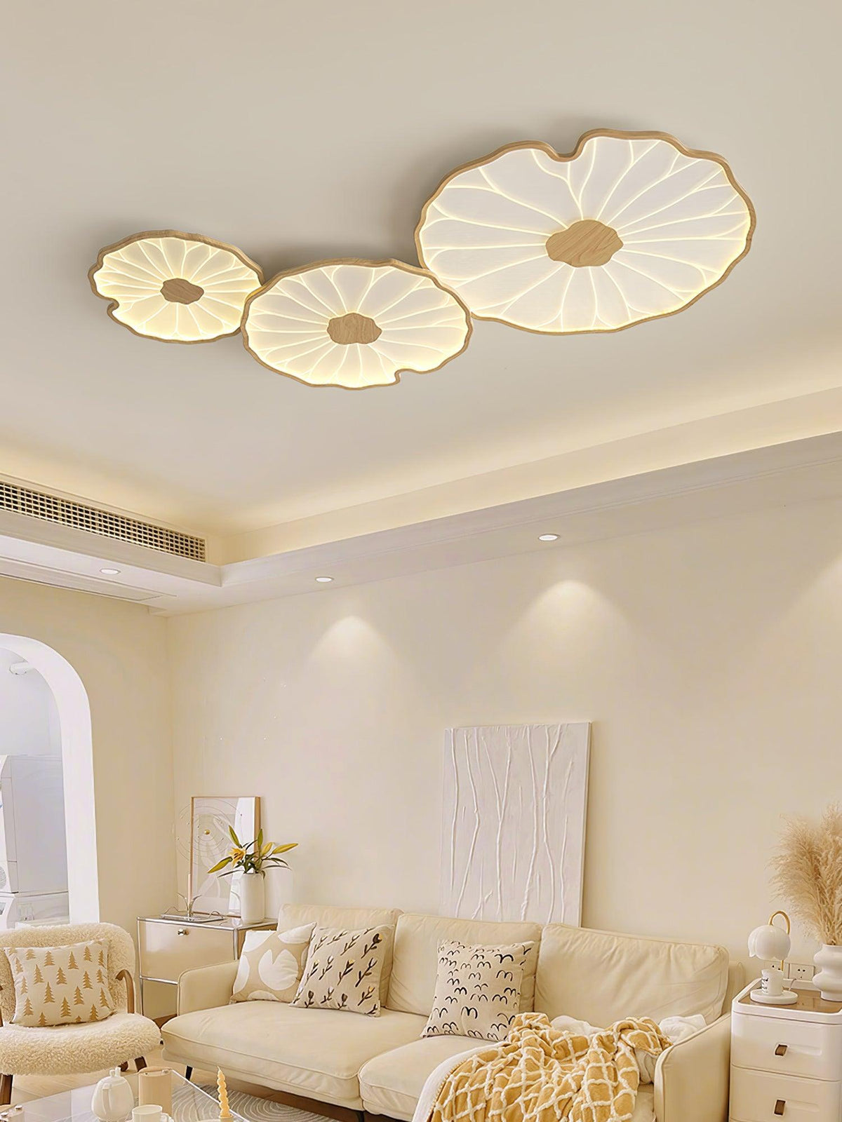Rinorian Ceiling Lamp Lotus Leaf with Wooden Finish