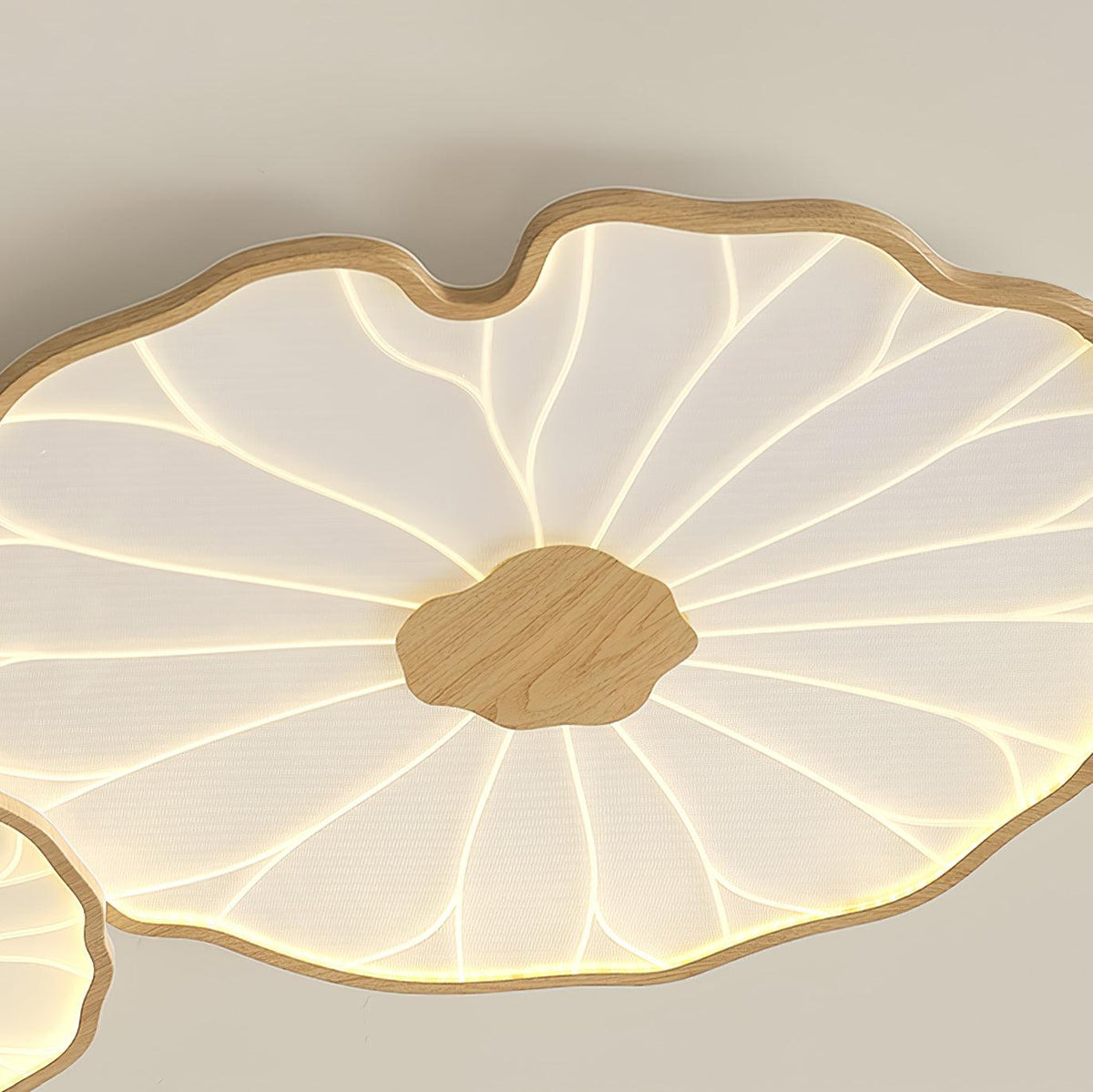 Rinorian Ceiling Lamp Lotus Leaf with Wooden Finish