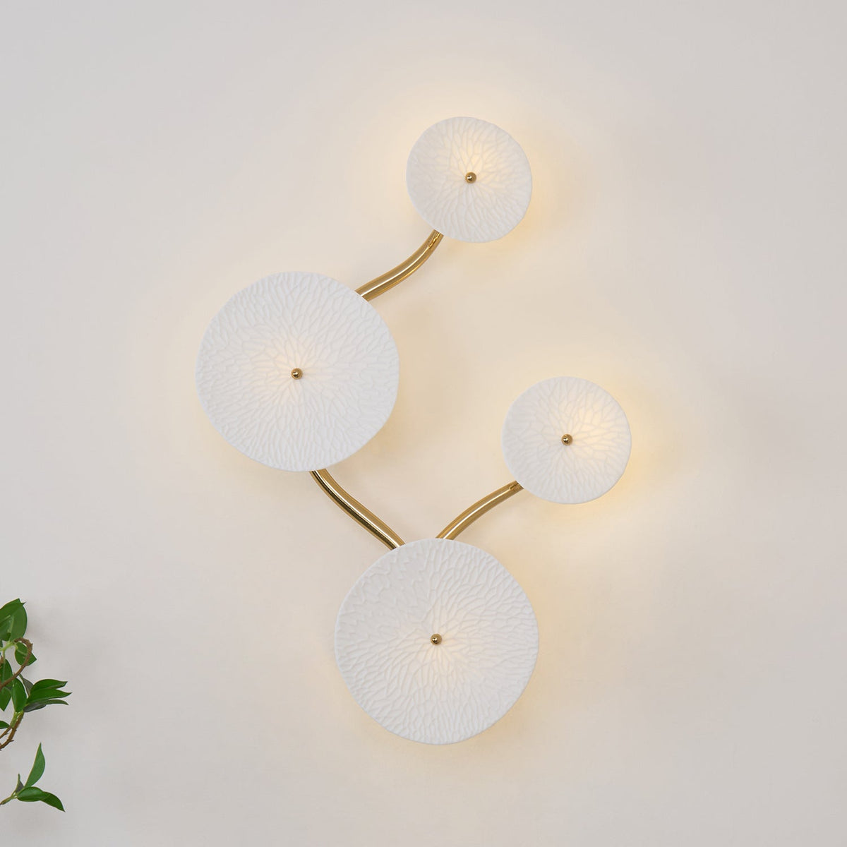 Jesse Elegance Nordic Art Petal Wall Lamp
