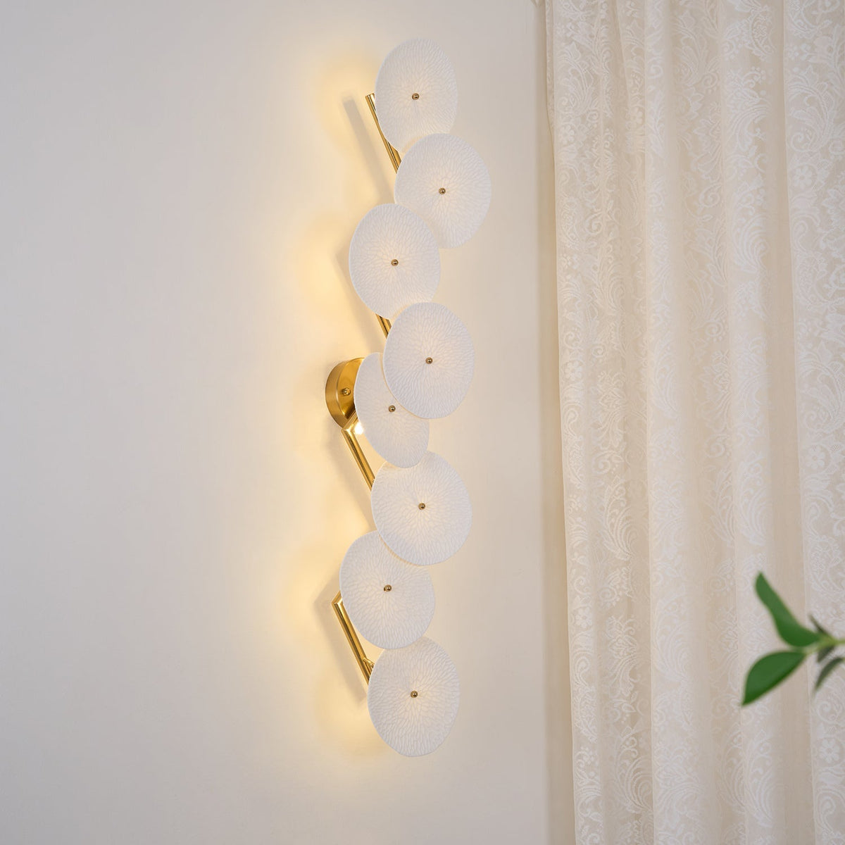 Jesse Elegance Nordic Art Petal Wall Lamp