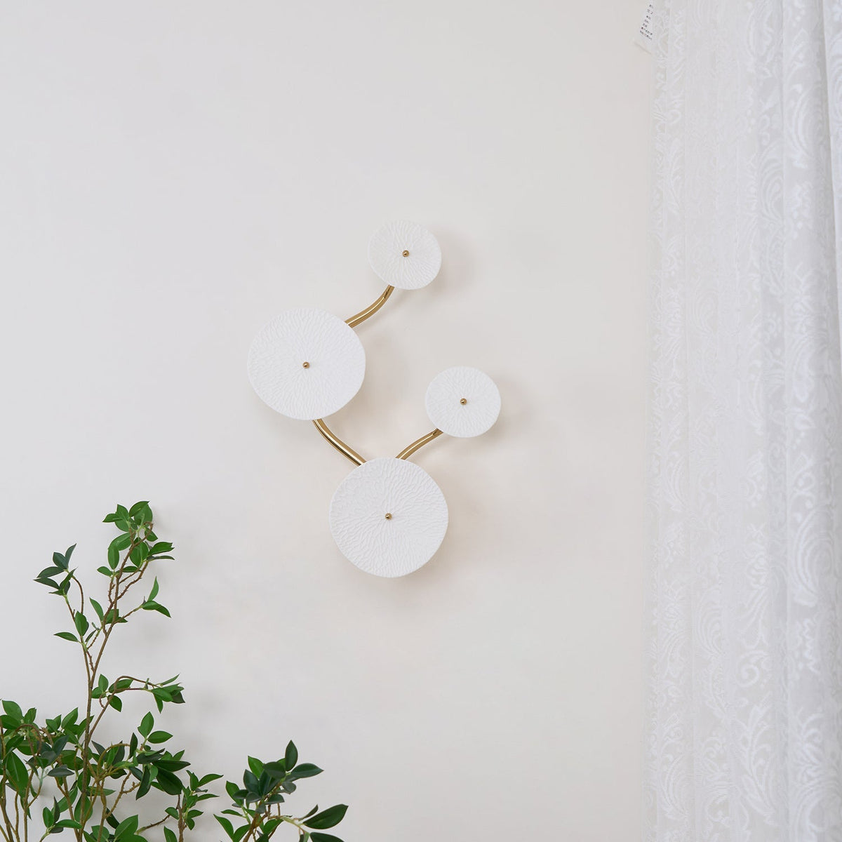 Begovom Lotus Petal Wall Lamp