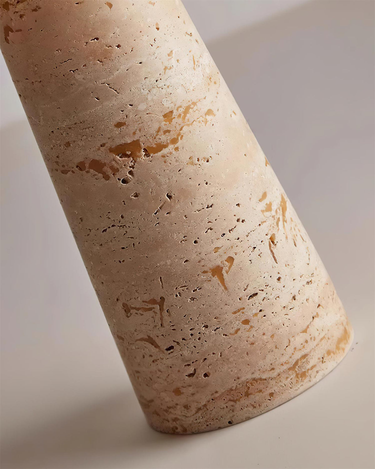 Lumanira Table Lamp