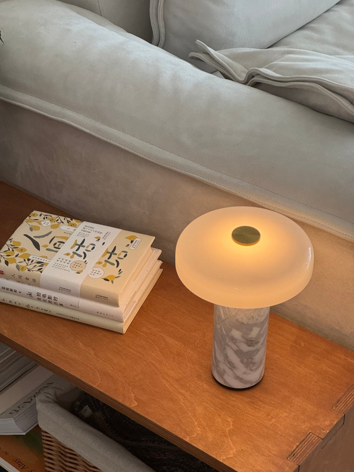 Ryvek Modern Marble Table Lamp