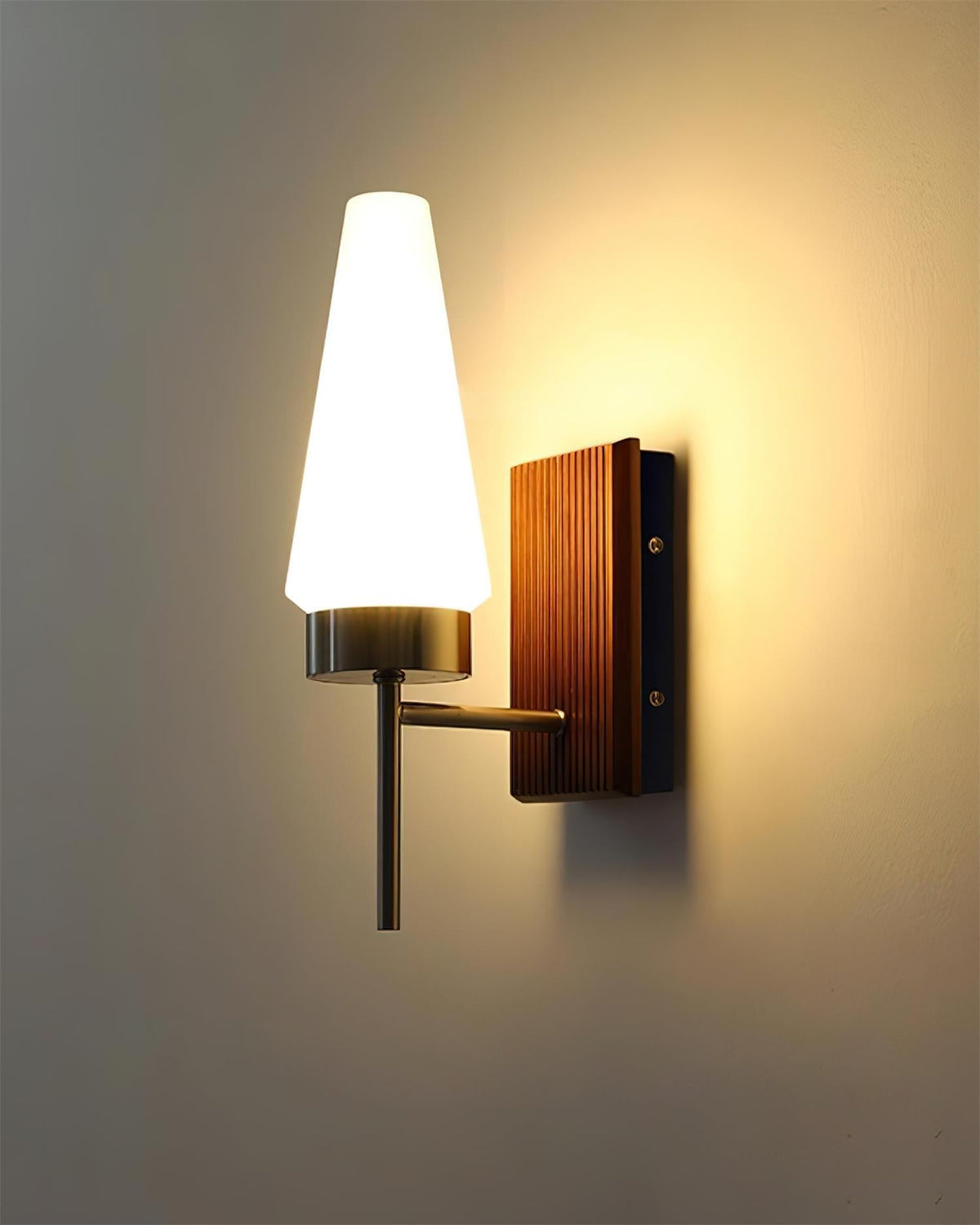 Seliselia Wall Lamp