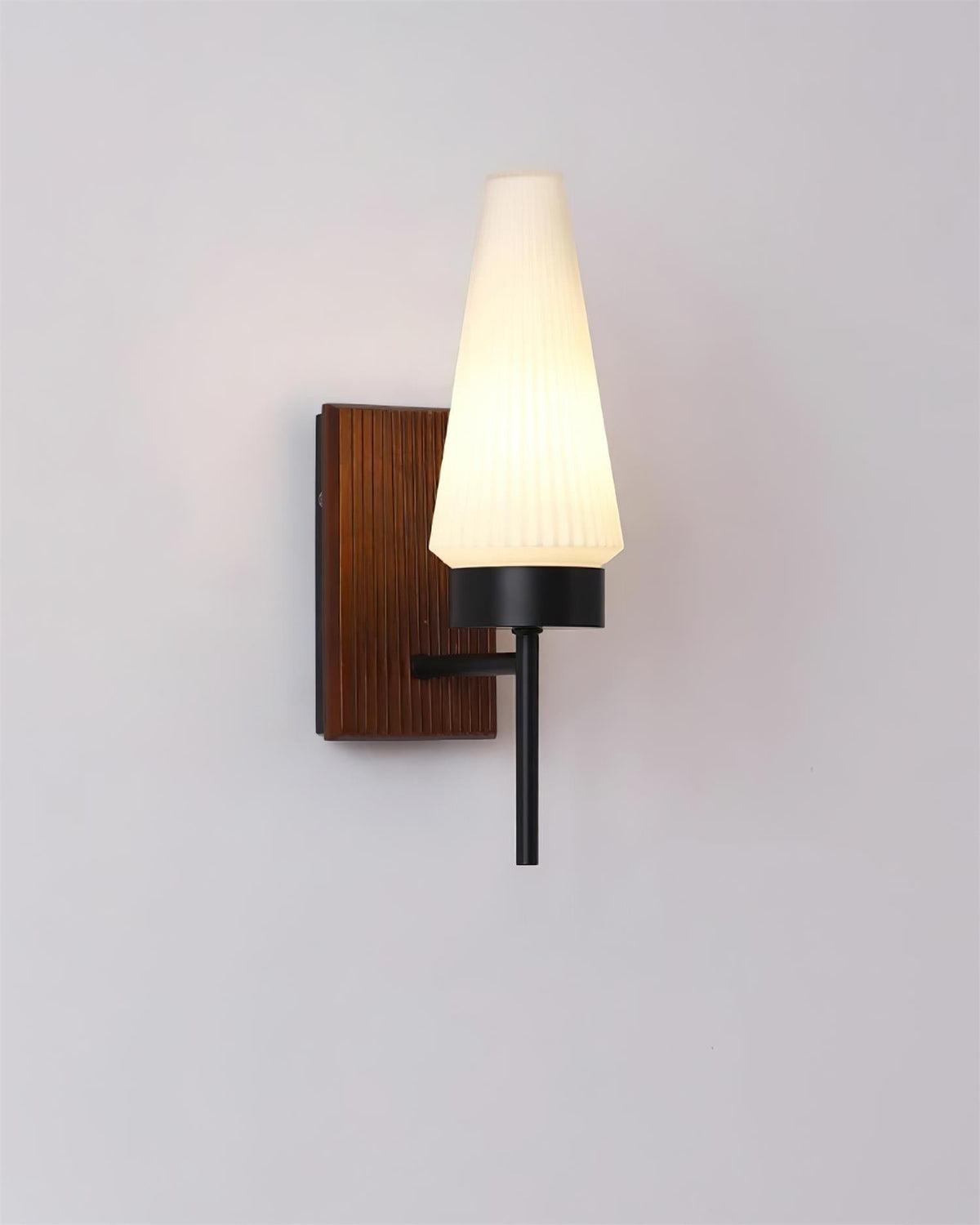 Seliselia Wall Lamp