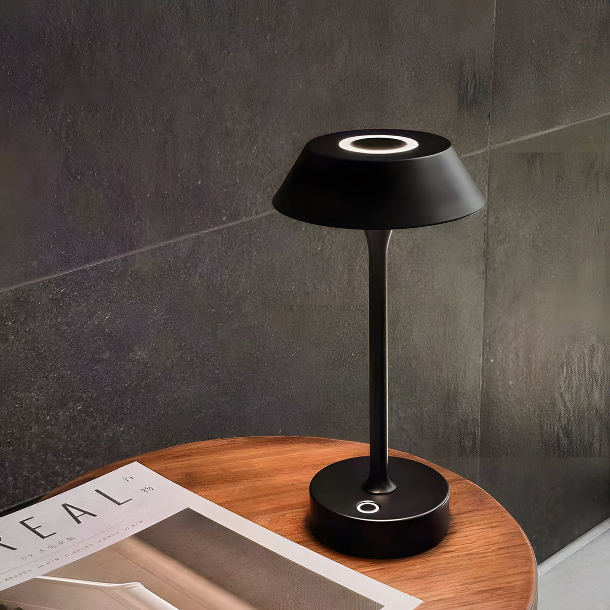 Elaelia Table Lamp