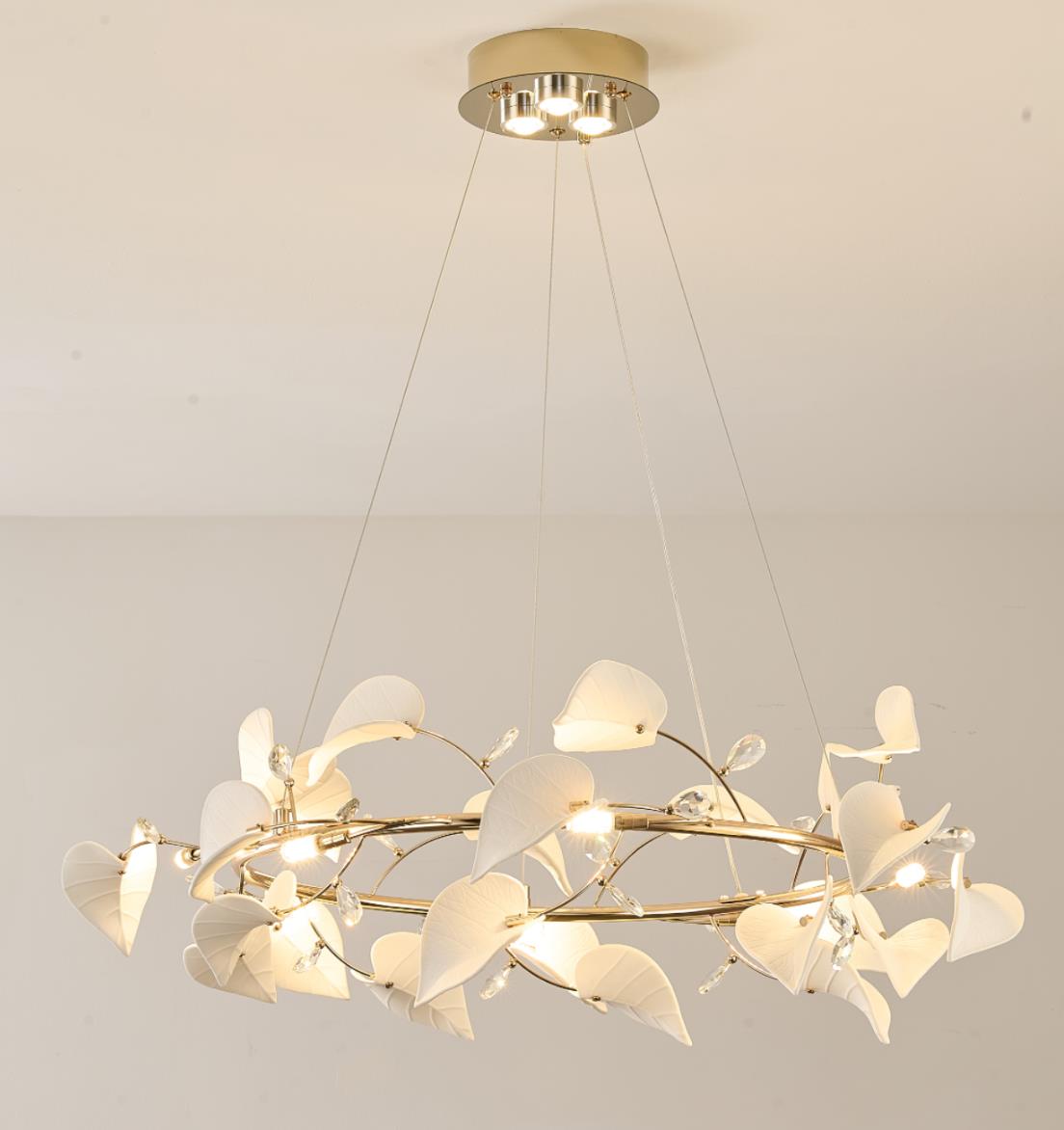 Lysoria Chandelier
