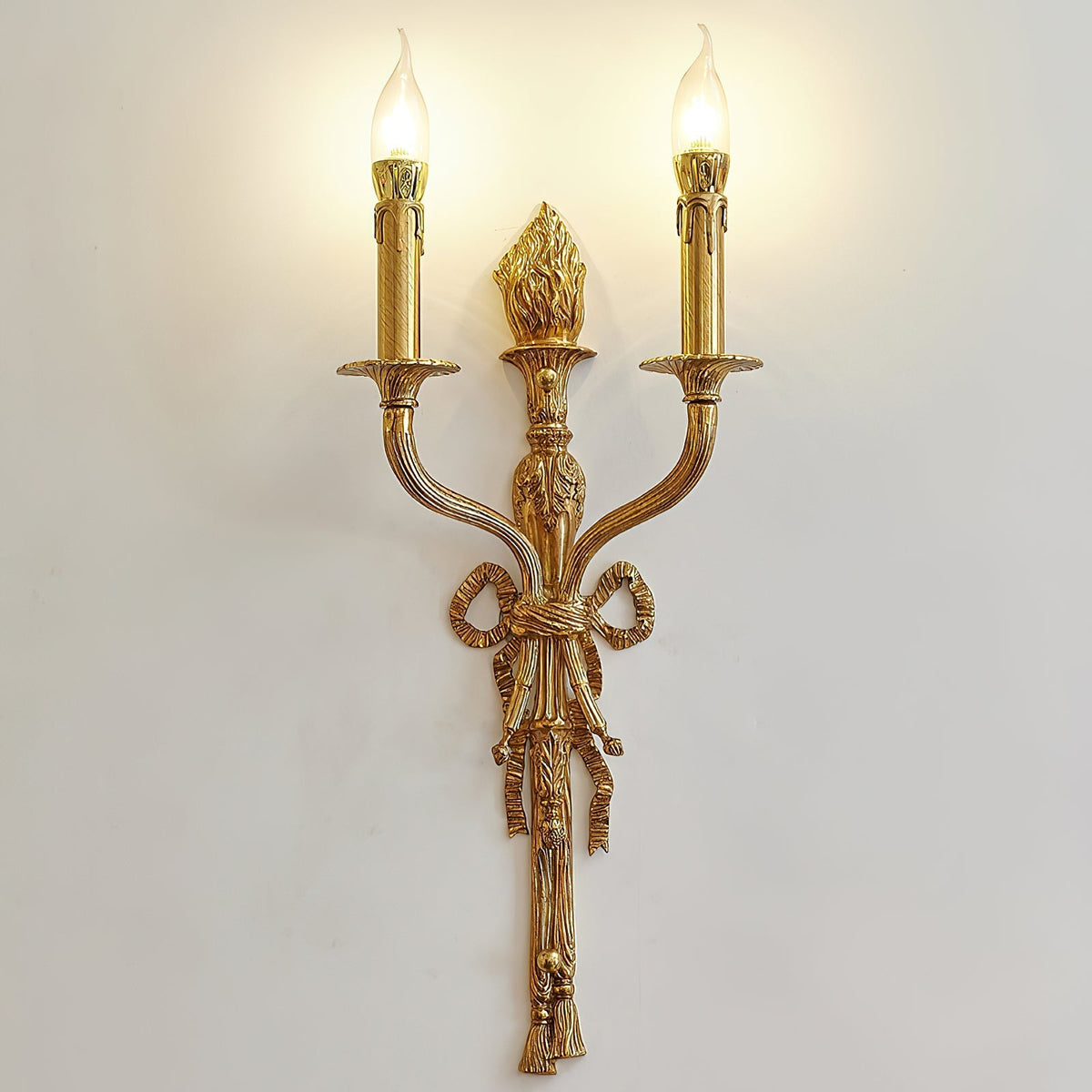 Selisaya Wall Lamp