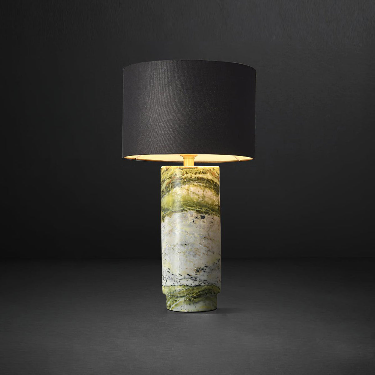 Viraelella Table Lamp
