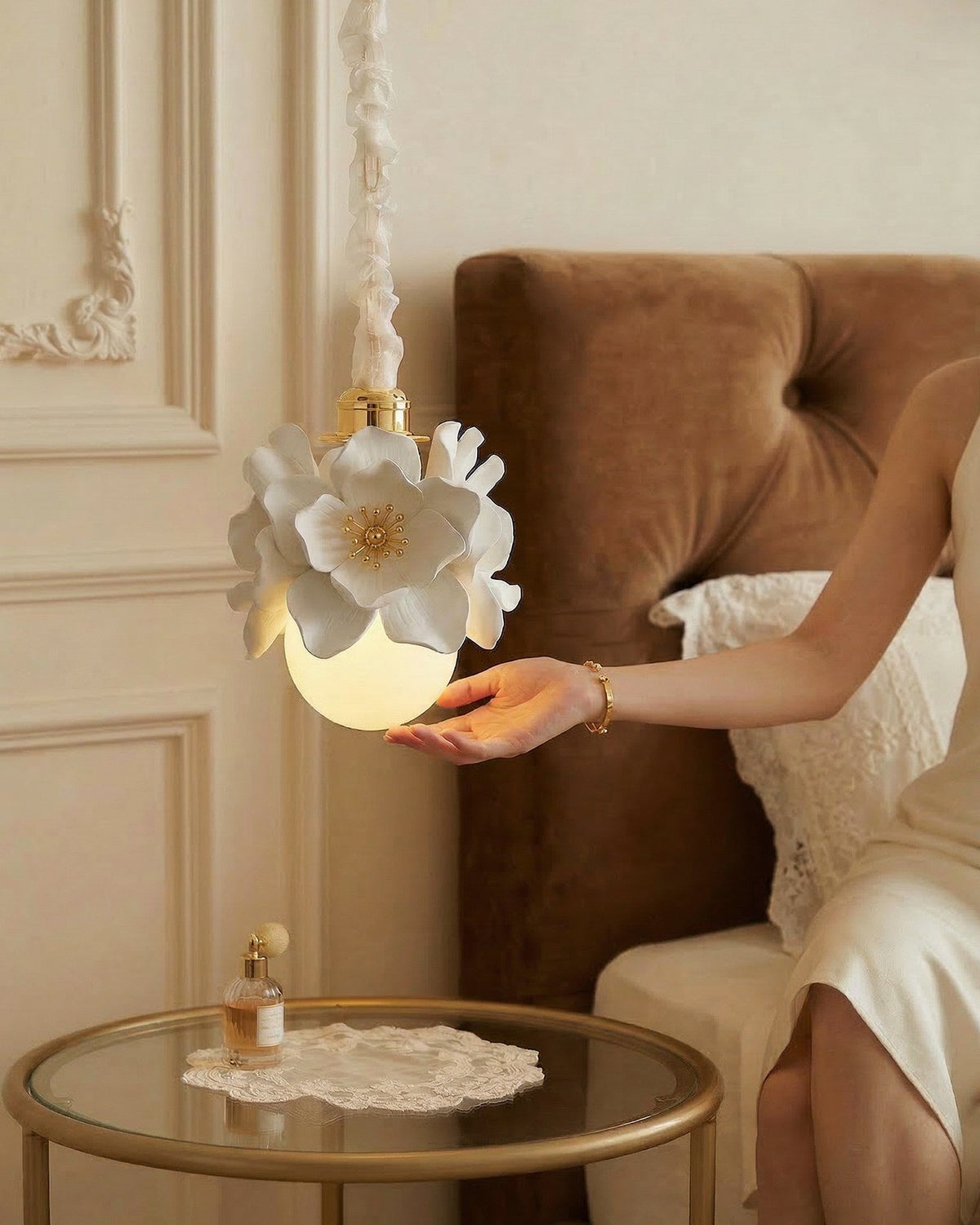Leonora Pendant Light