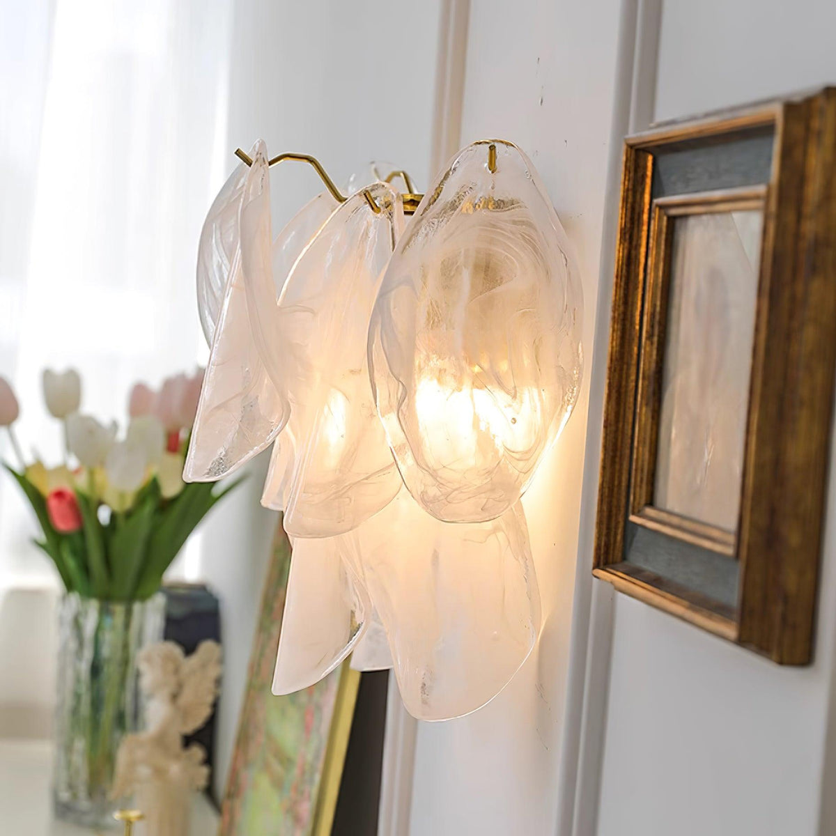 Elaerise Wall Lamp