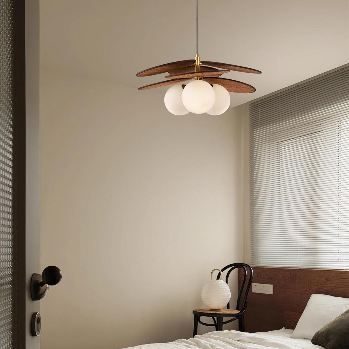 Elvo Wooden Petal Pendant Light