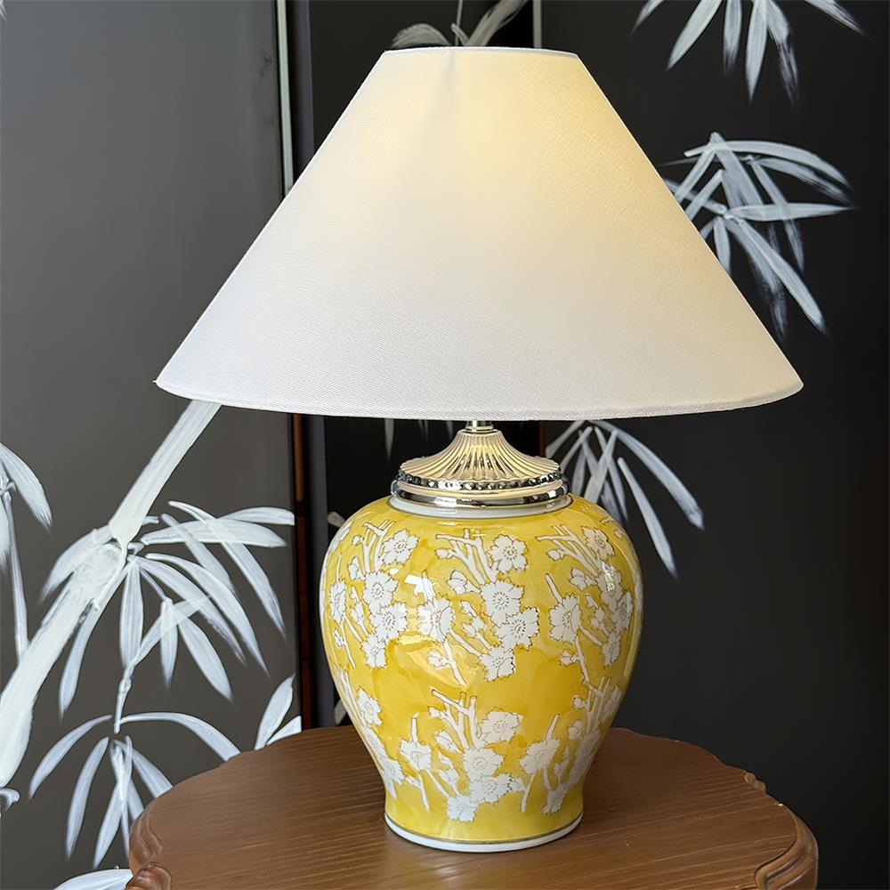 Viraarira Table Lamp