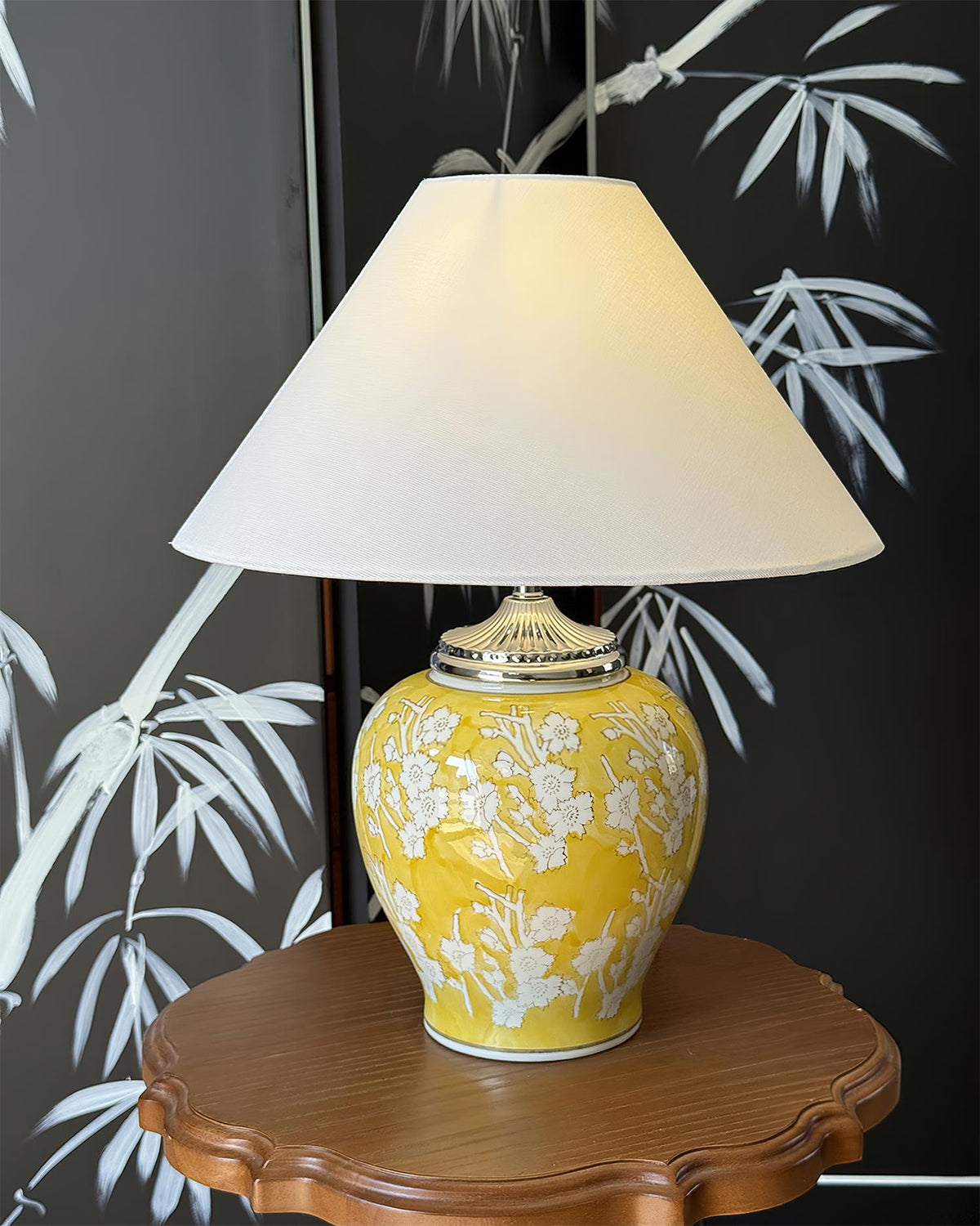 Viraarira Table Lamp