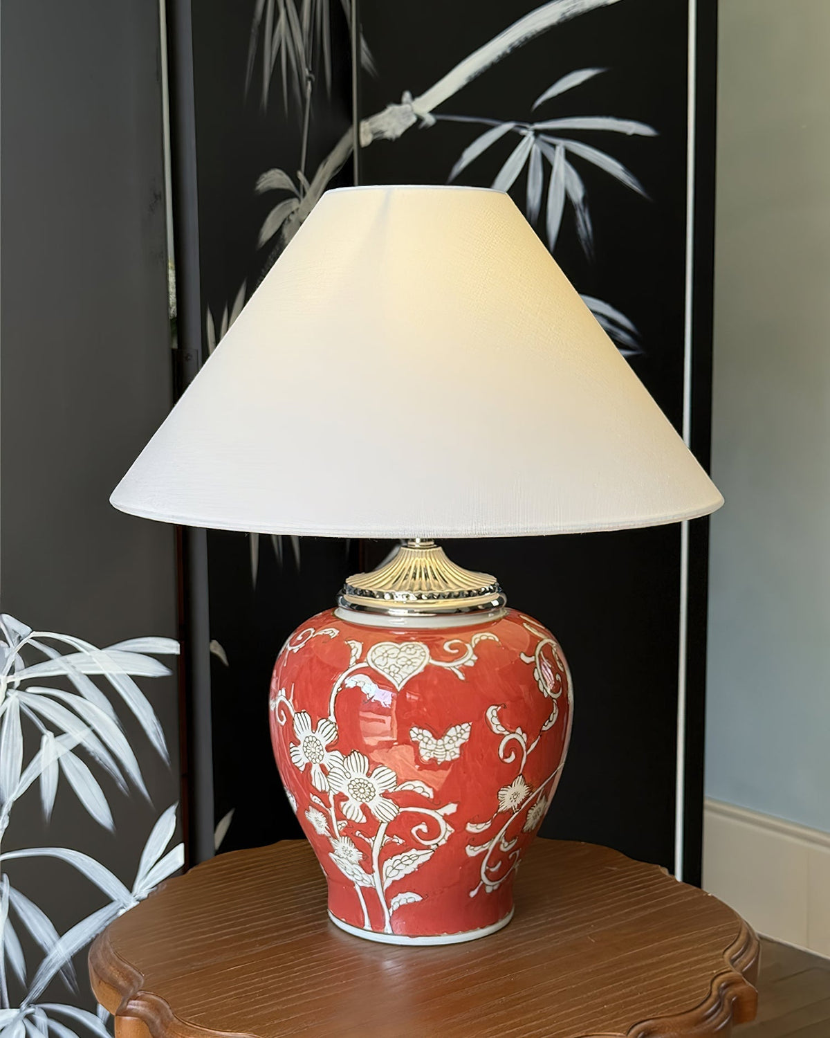 Viraarira Table Lamp