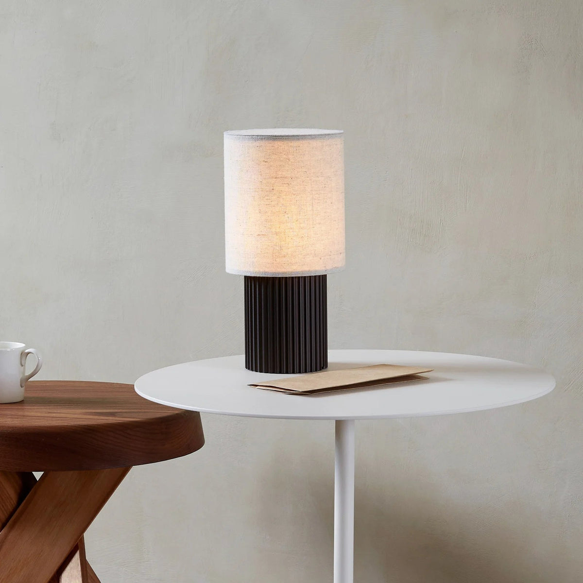 Calelelia Table Lamp