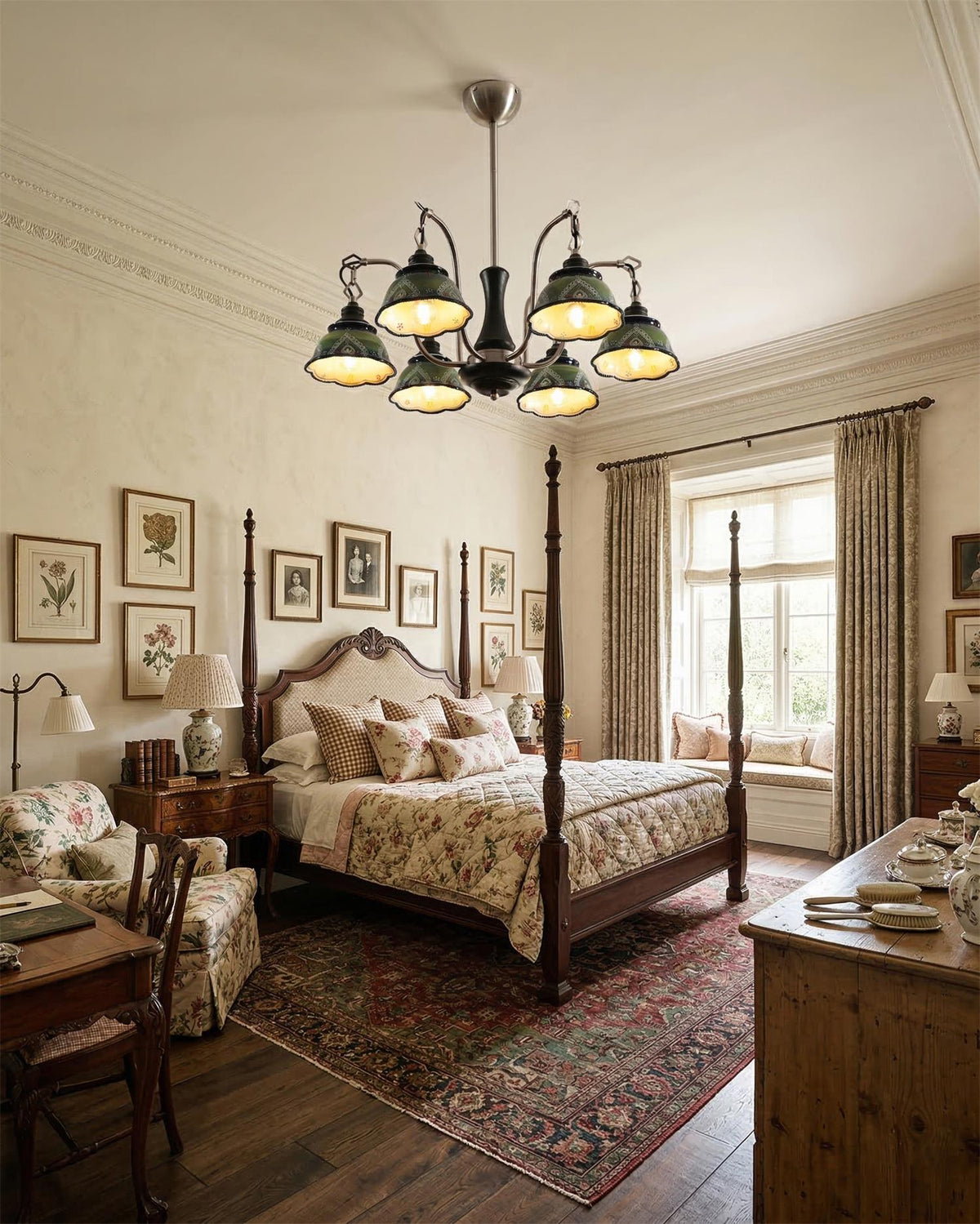 Cirivora Chandelier