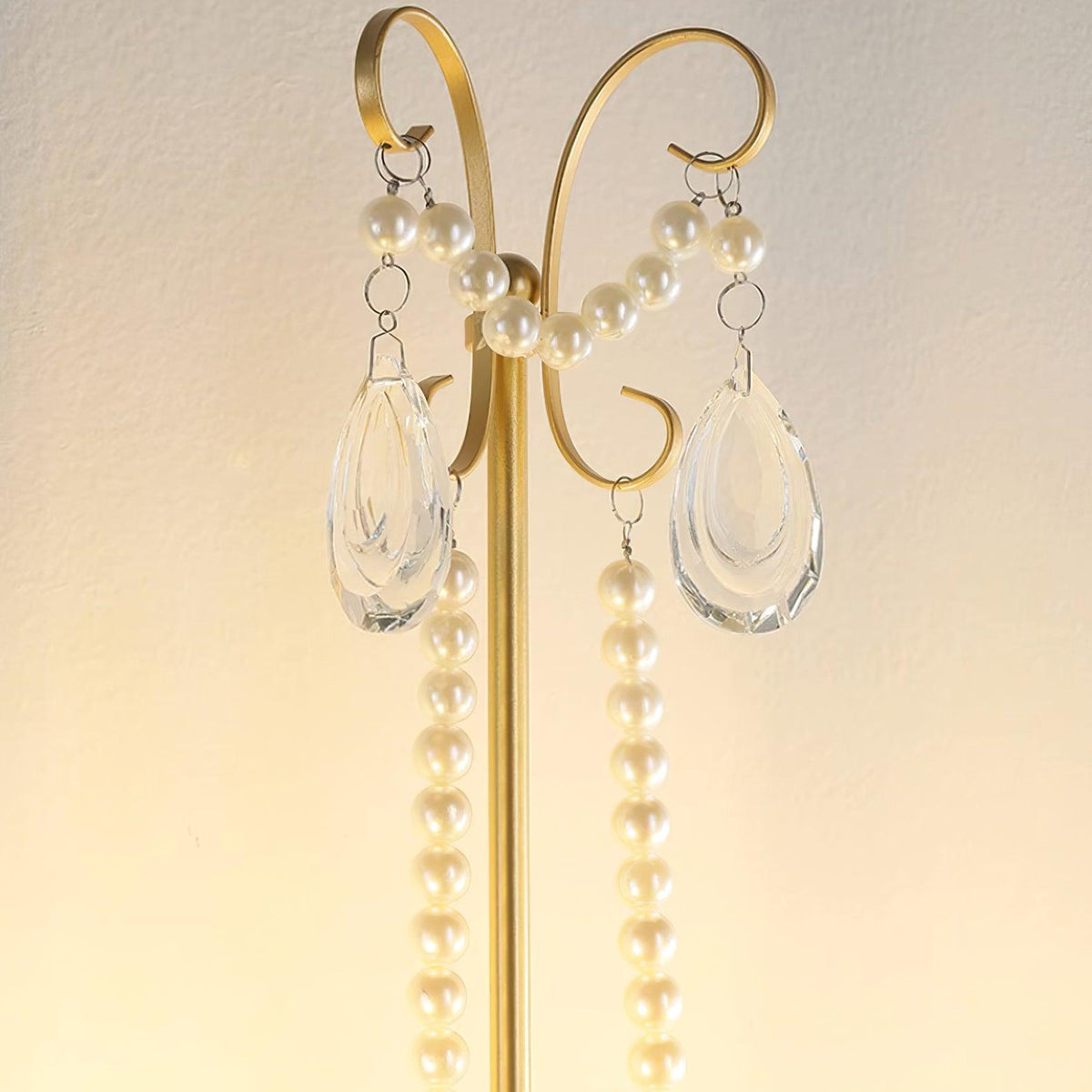 Teriaette Wall Lamp