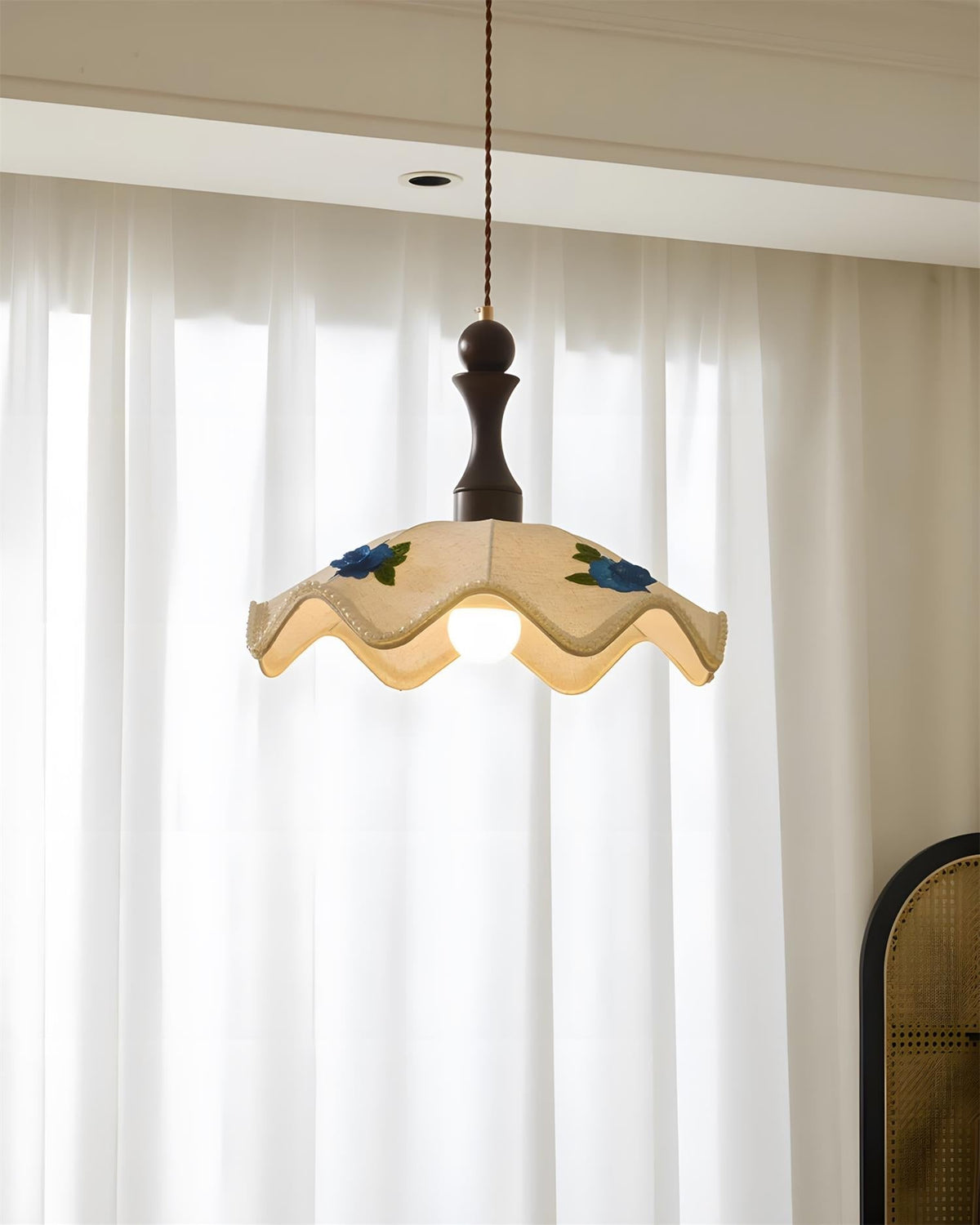 Seleaine Pendant Light