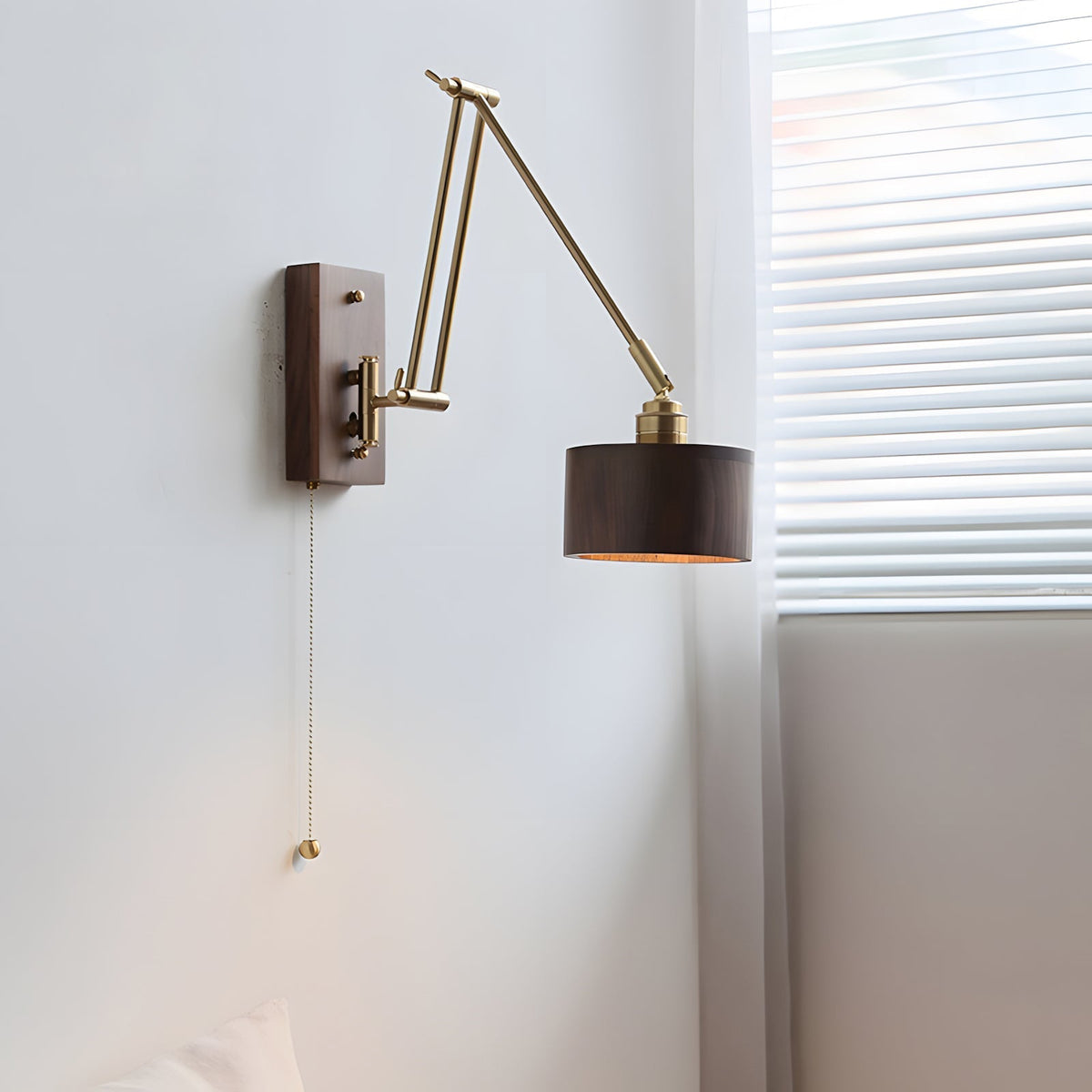 Viraaenne Wall Lamp
