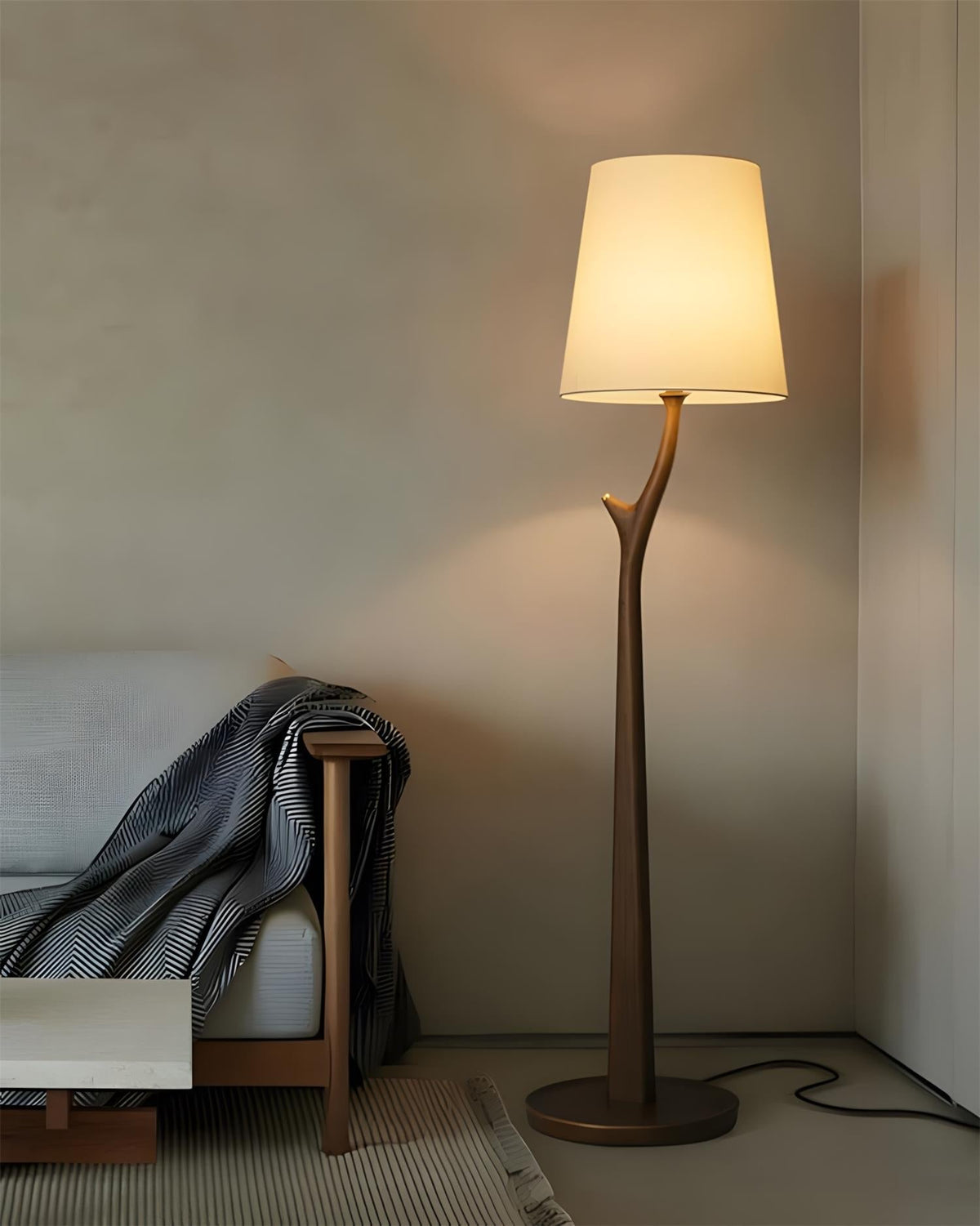 Norinia Floor Lamp