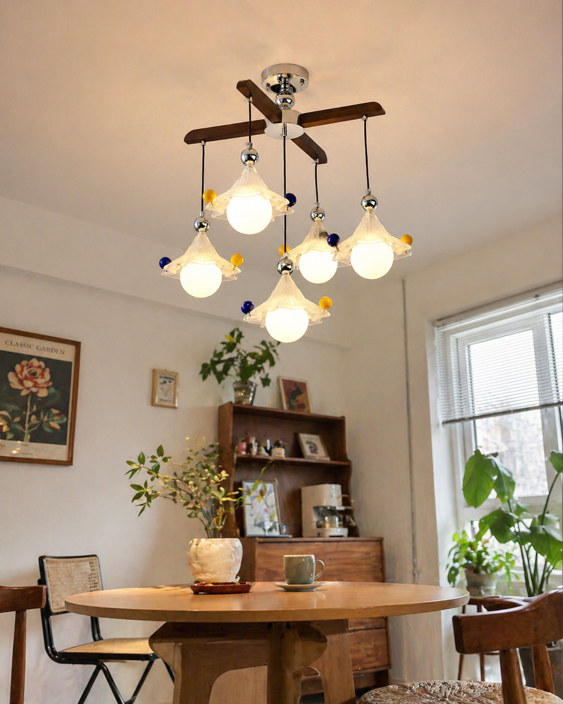 Viraivora Ceiling Light