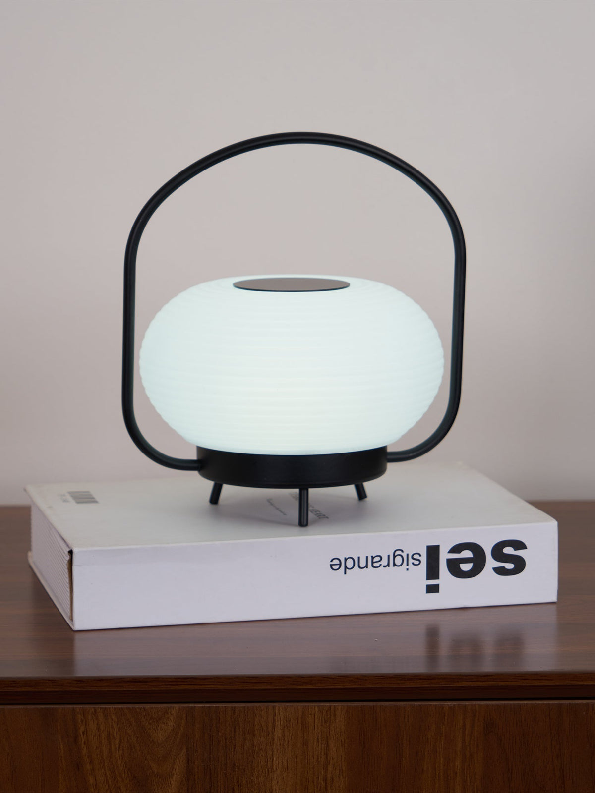 Saelan Minimalist Table Lamp