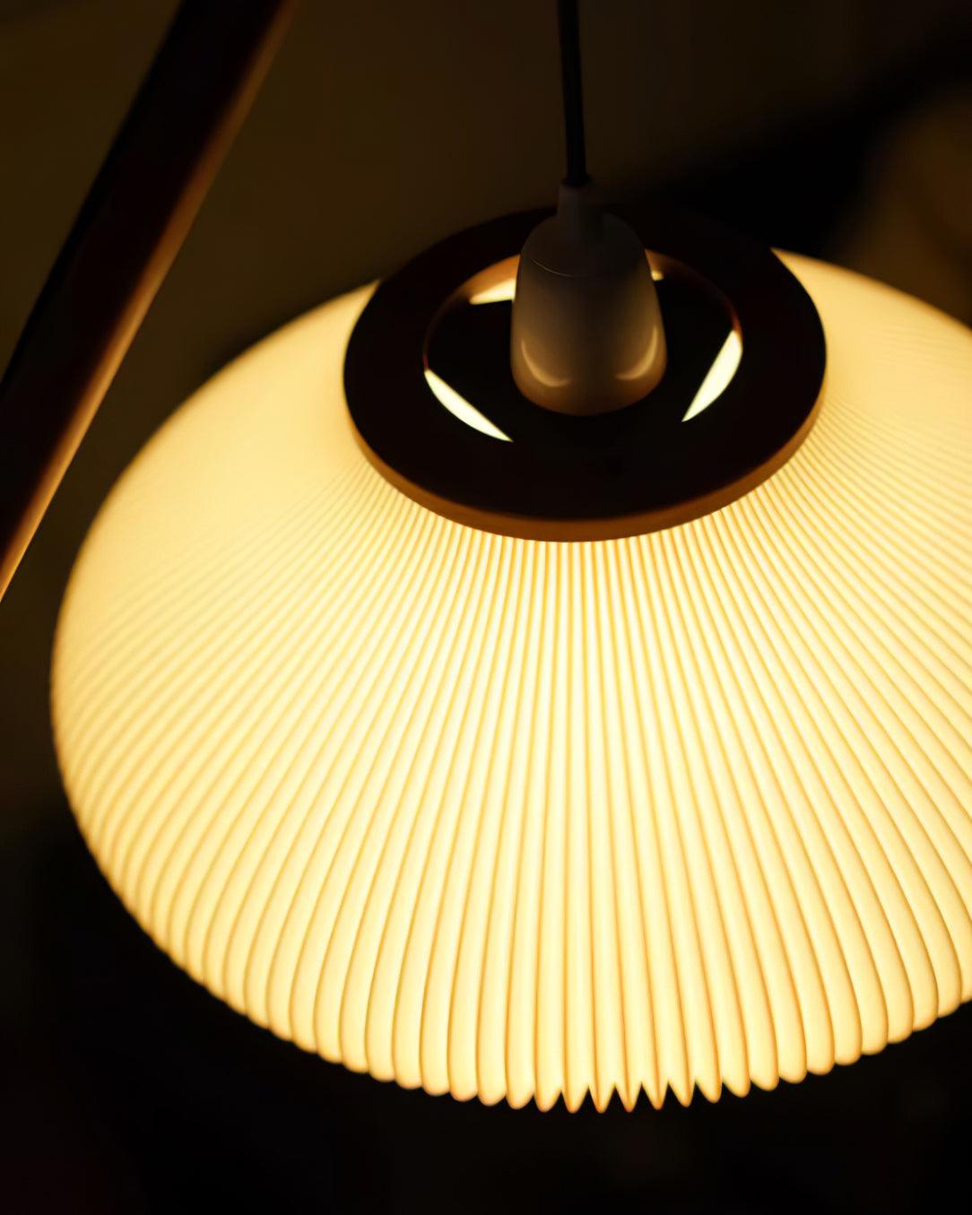 Elairira Floor Lamp