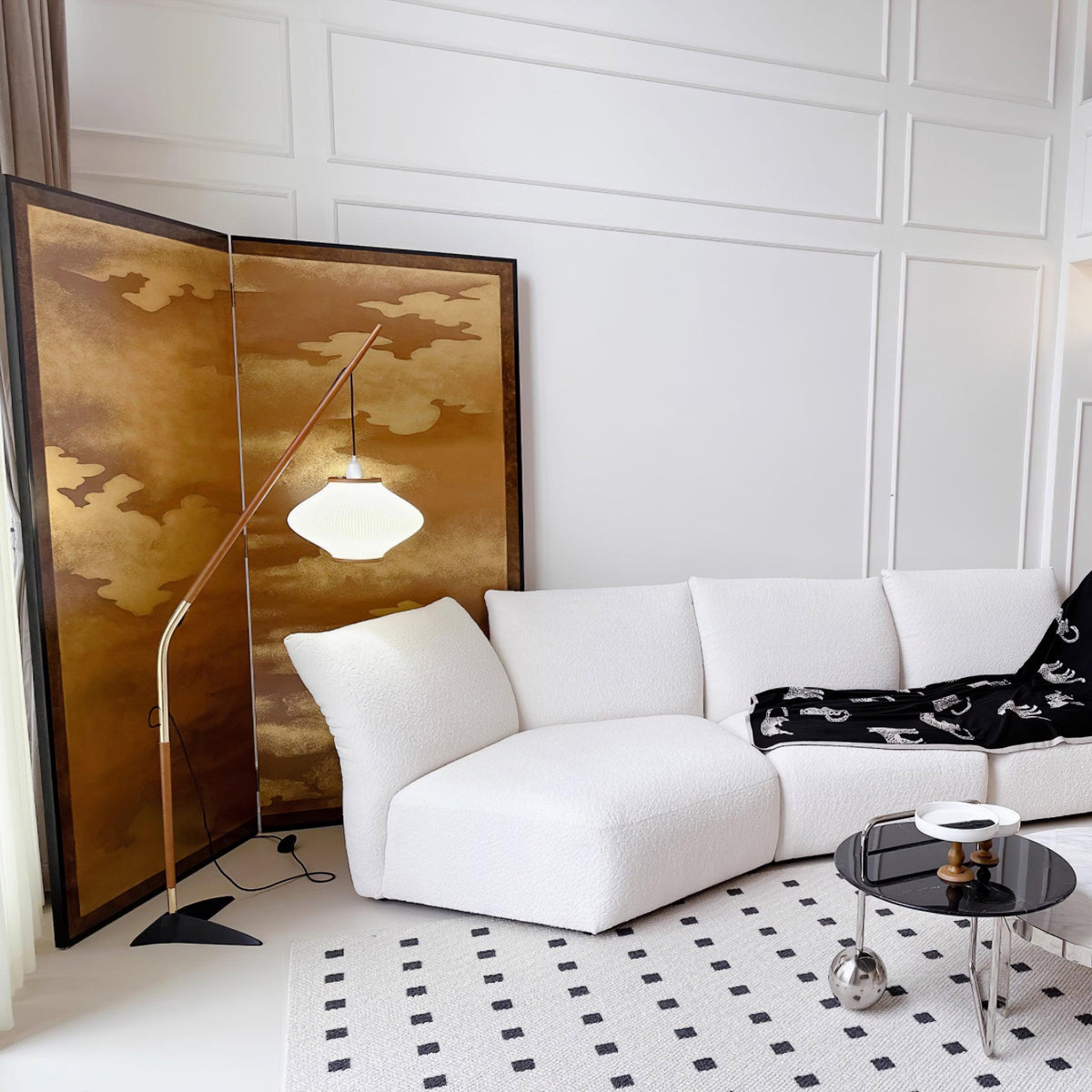 Elairira Floor Lamp