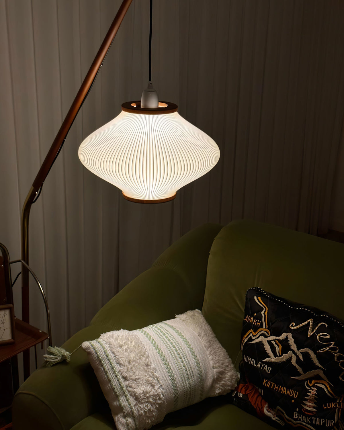 Elairira Floor Lamp