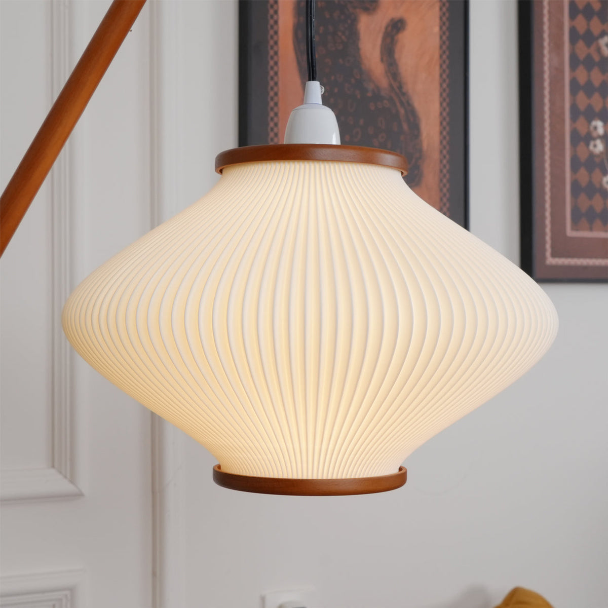 Elairira Floor Lamp
