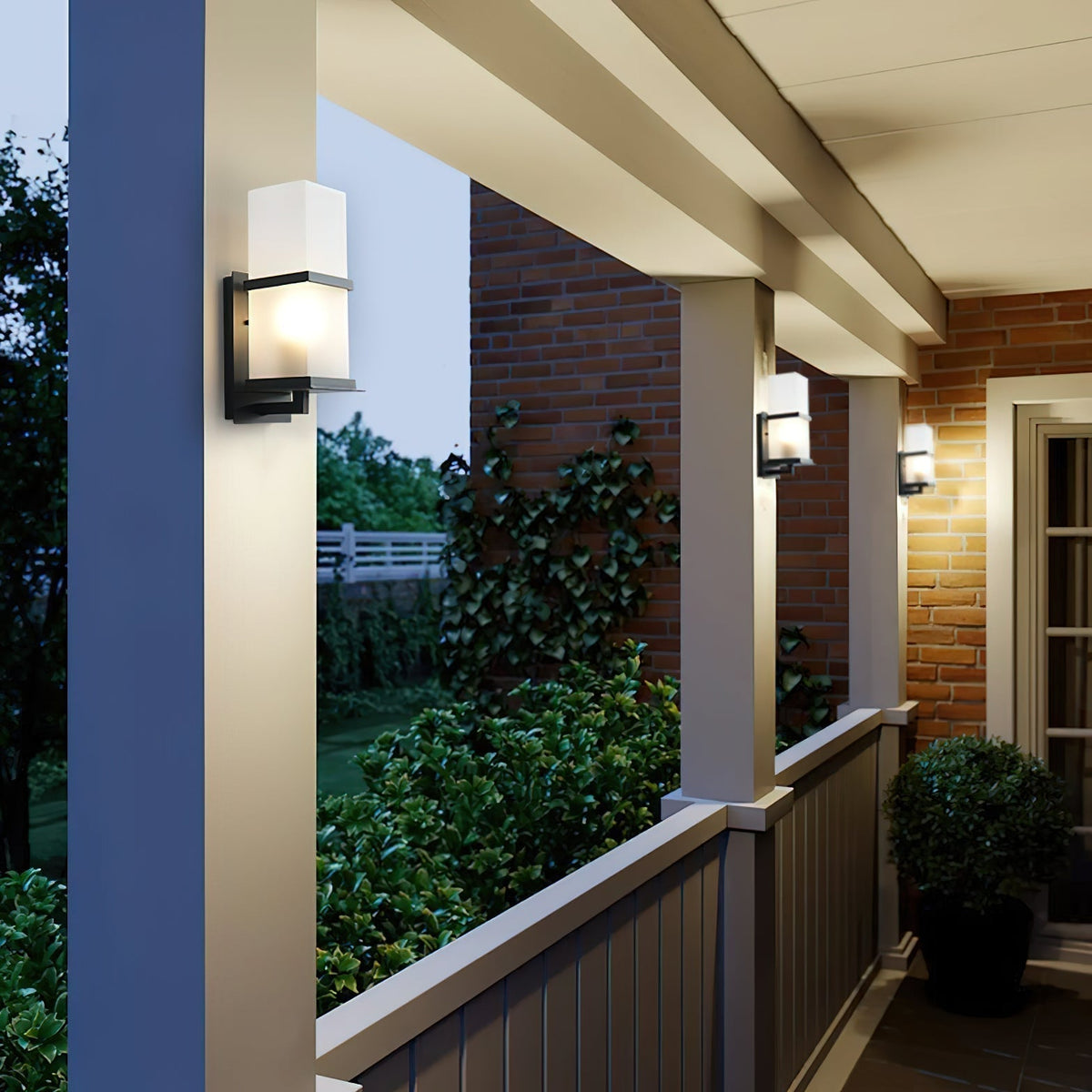 Velueria Outdoor Glass Wall Light