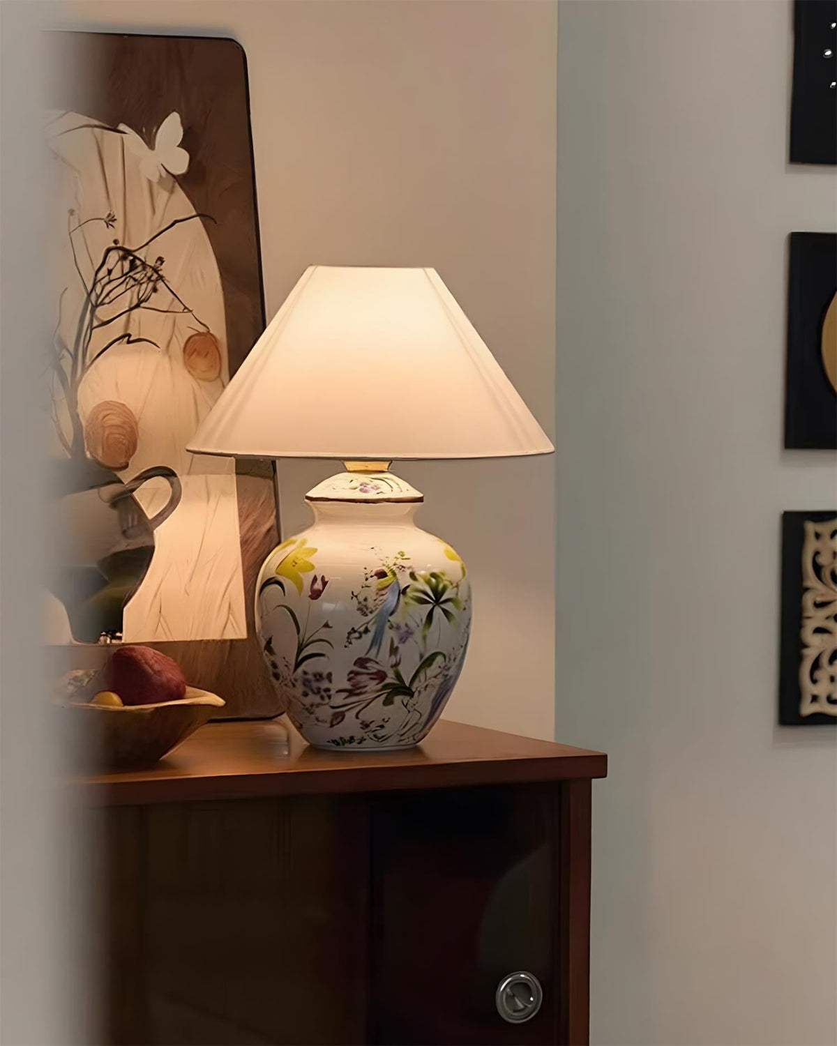 Velaneria Table Lamp