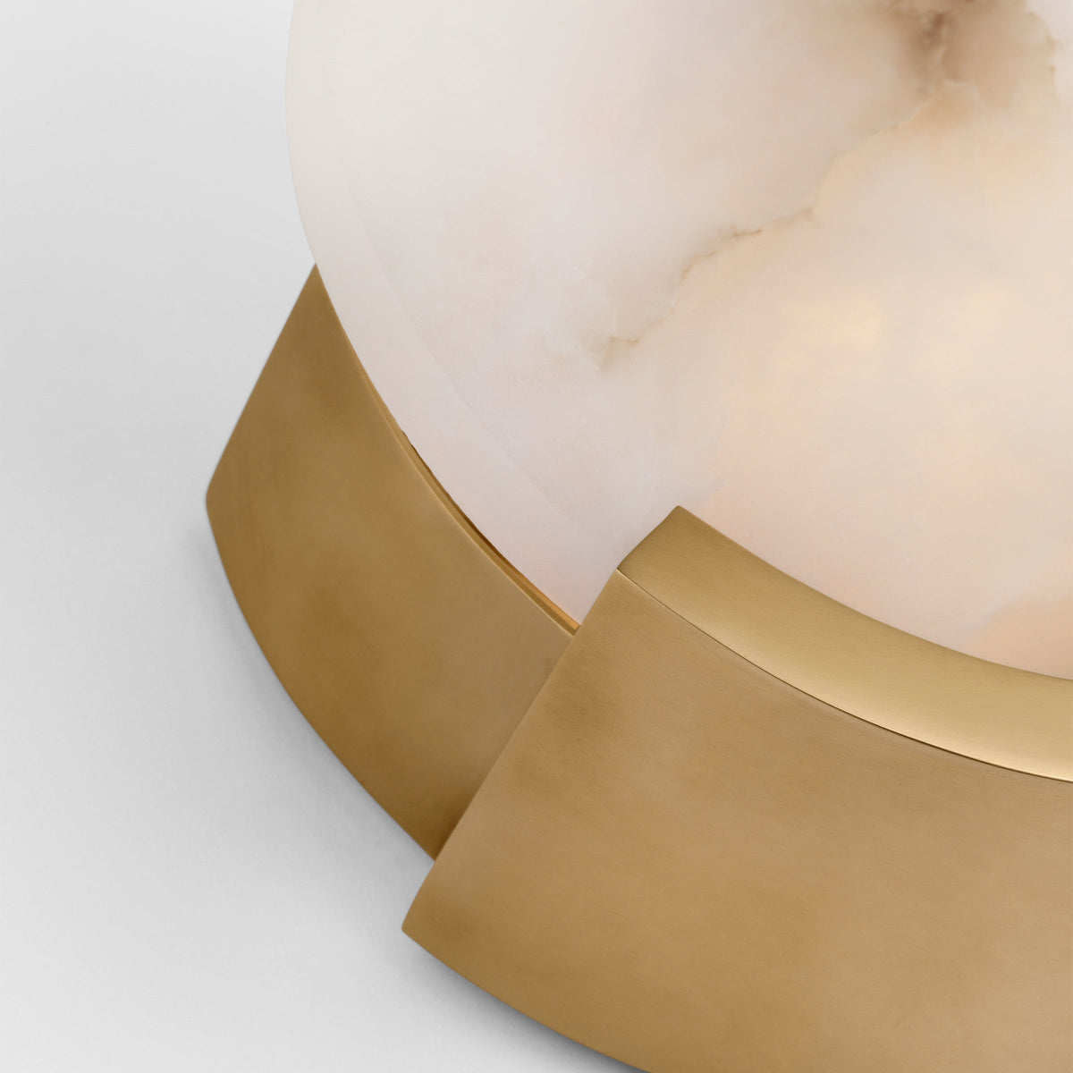 Nivenella Round Alabaster Wall Lamp