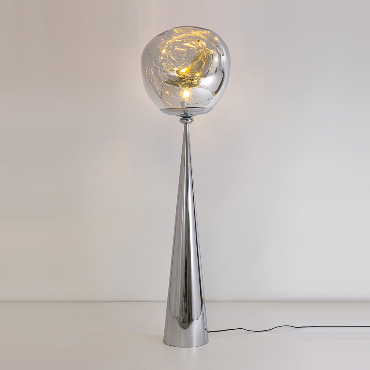 Rivaline Floor Lamp